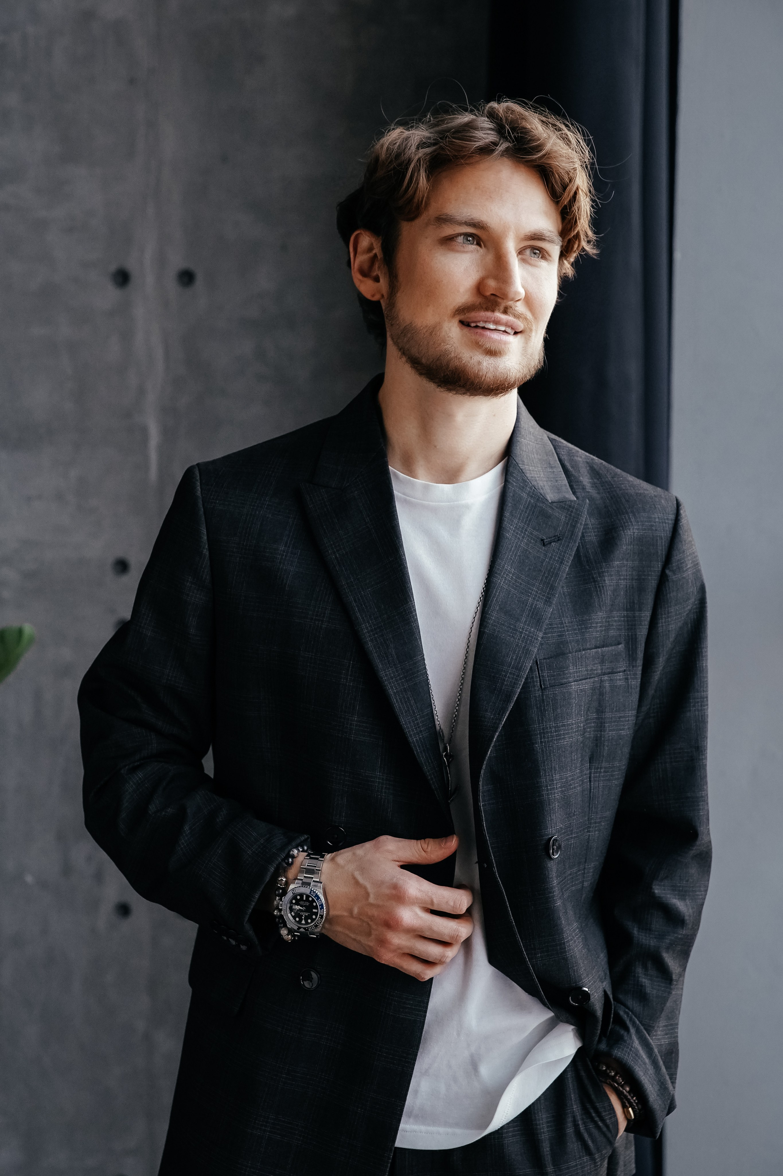 Business. AMODEO STUDIO