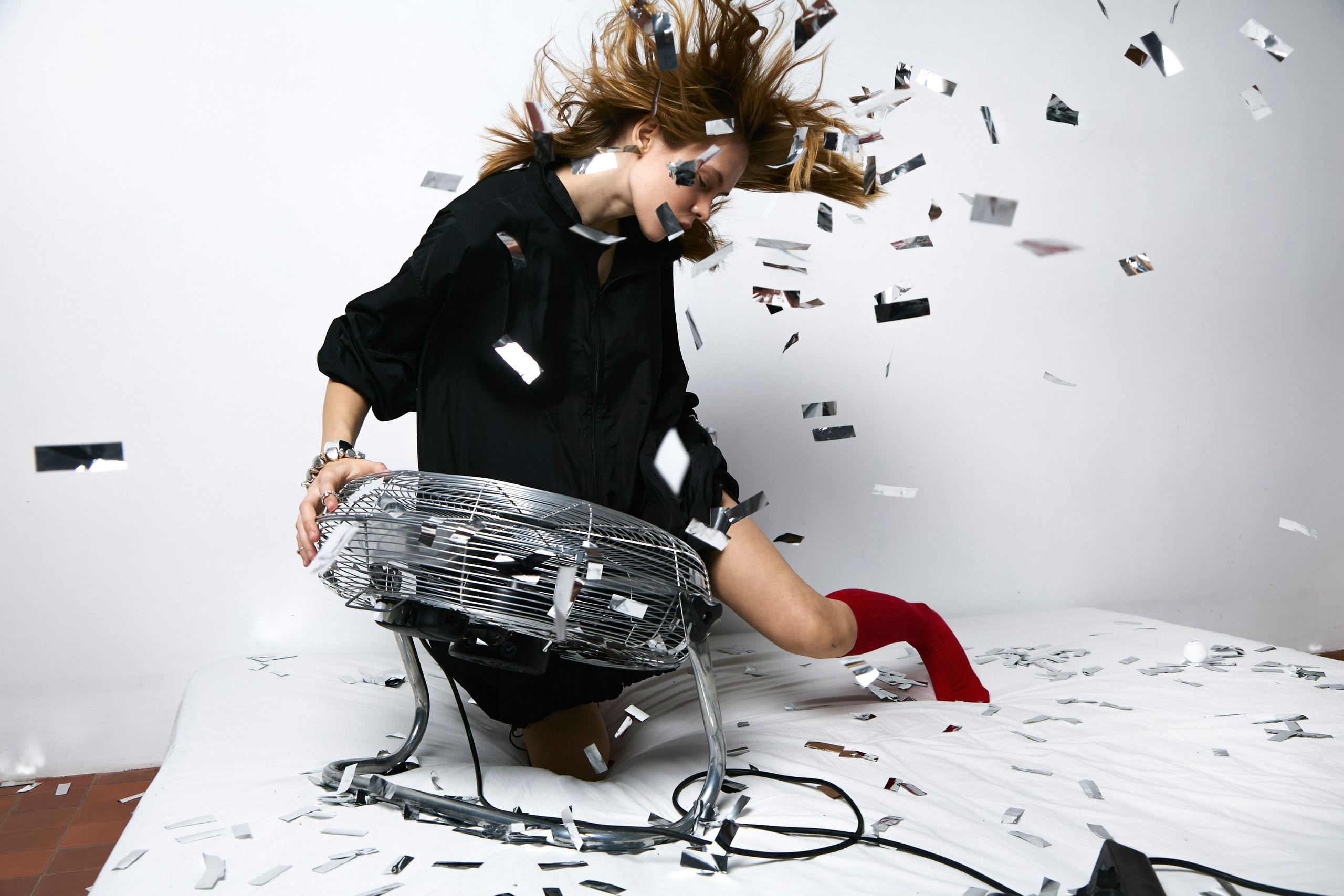 Ouvert. Arina Kharakhashian