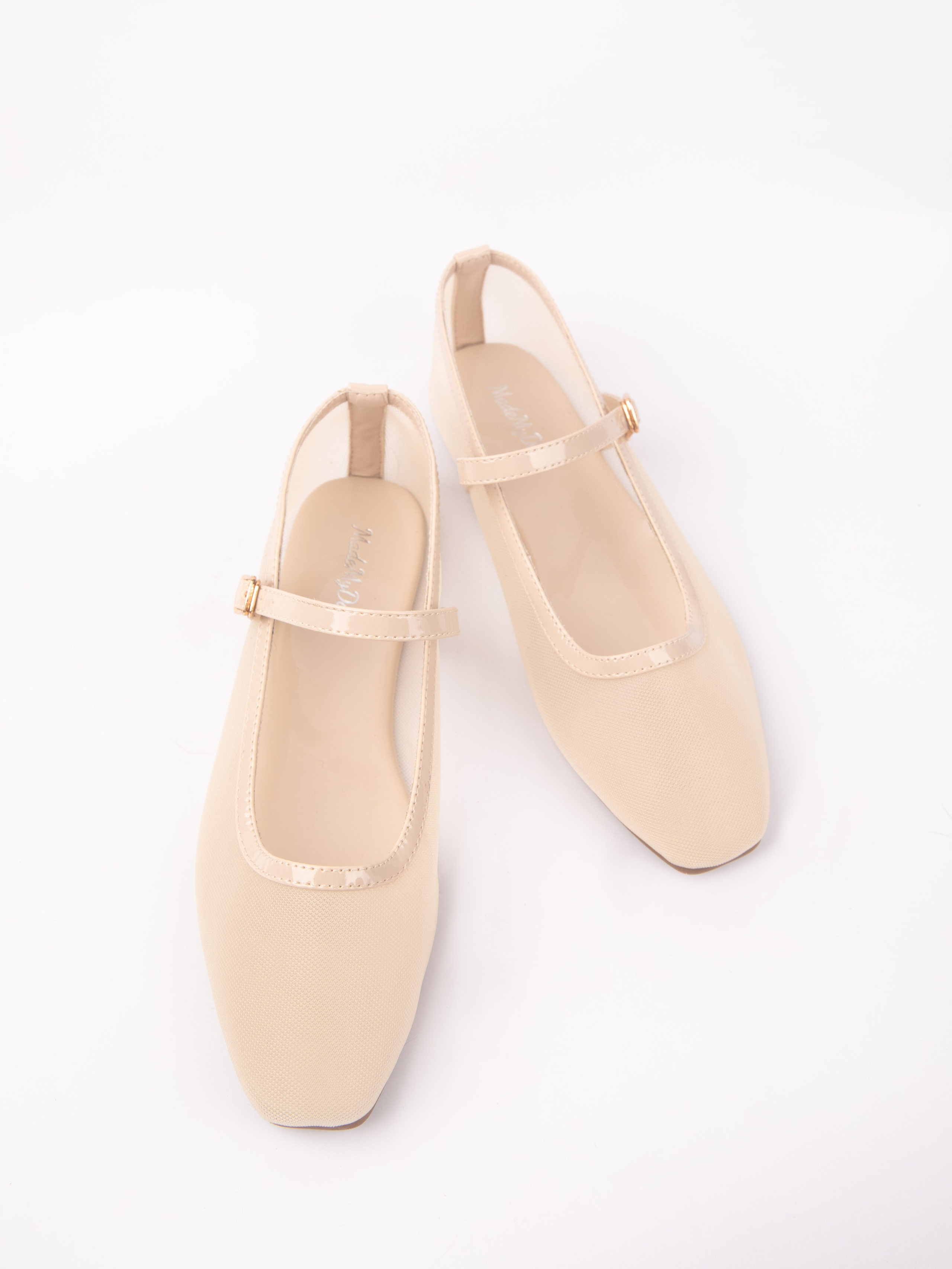 Туфли женские. Фотостудия предметной и модельной съёмки для маркетплейсов