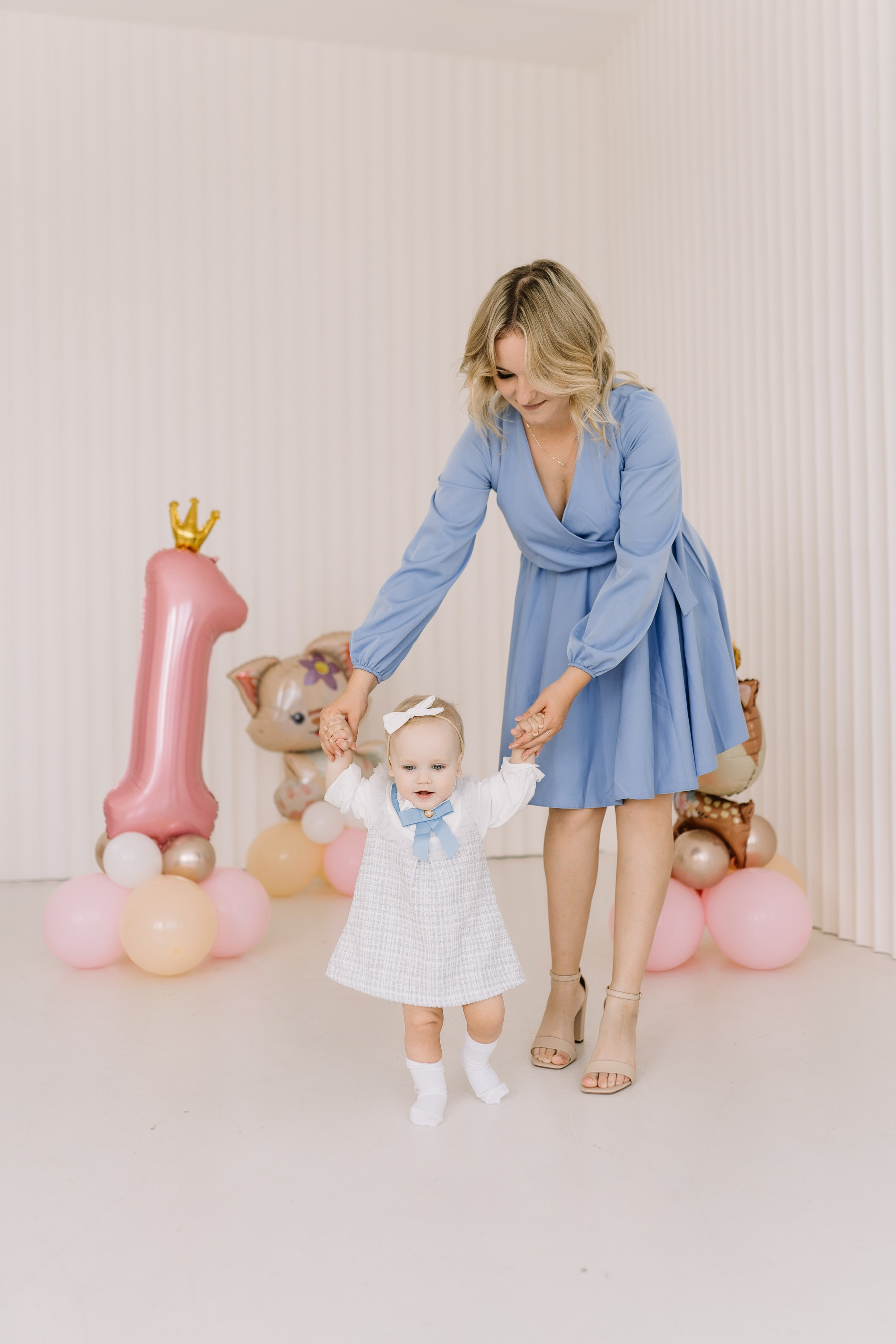 Николь 1 годик