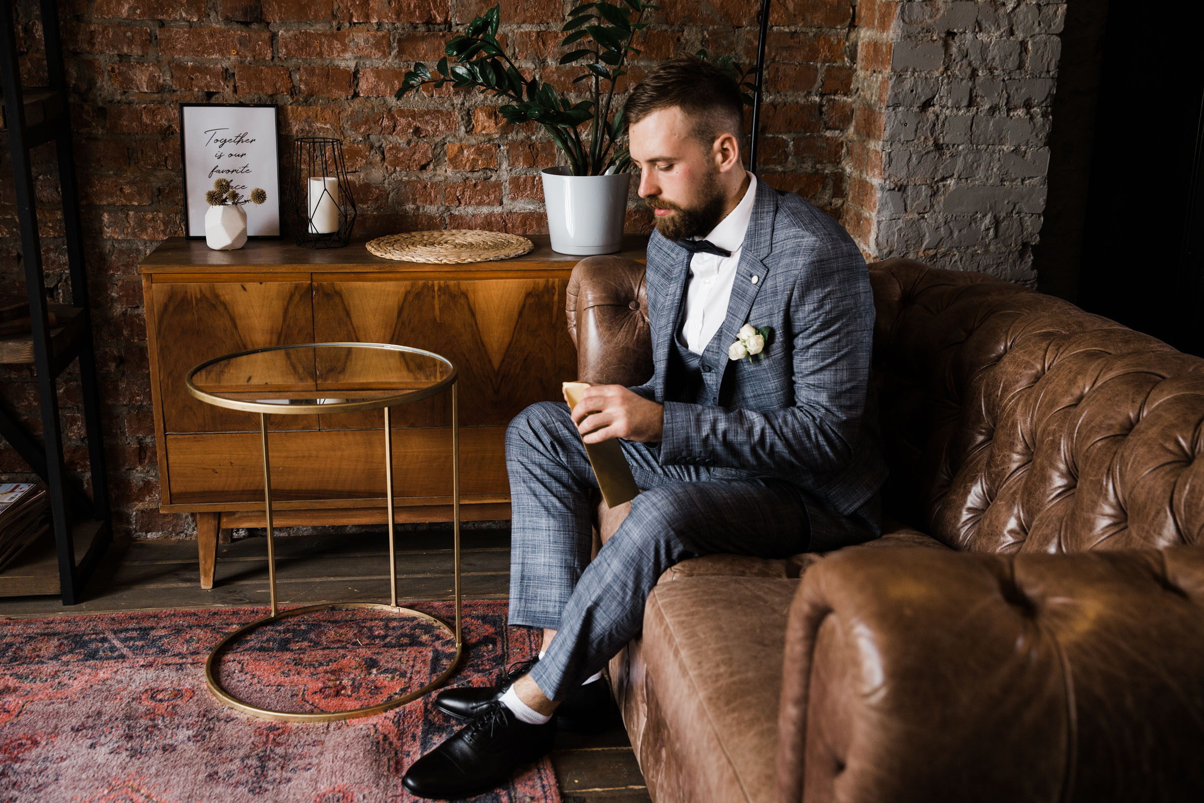 Выпить сразу: против безумия толп // Максим&Лиза. Фотограф Алутера Ирина