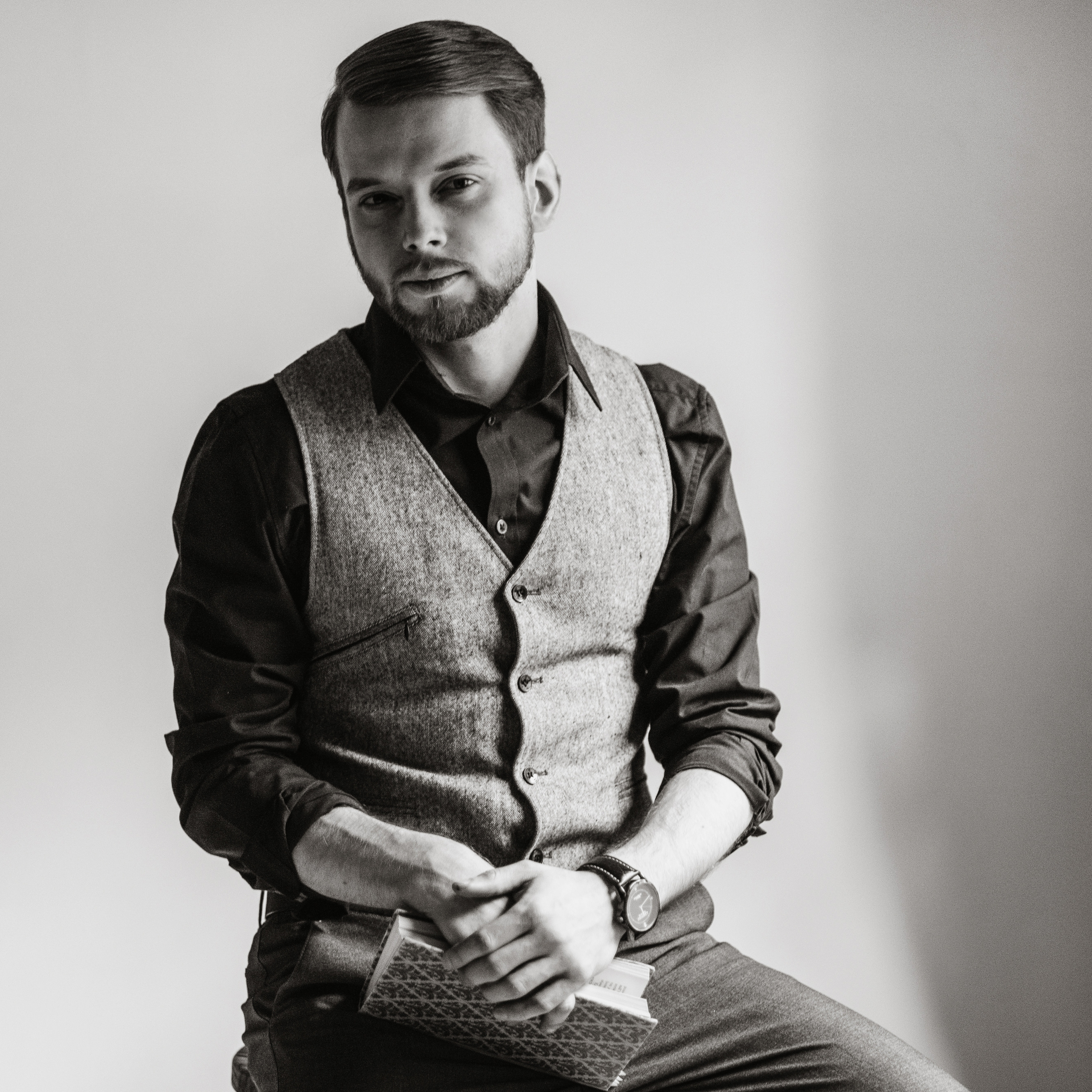 Портретная мужская фотосессия в Ростов. Свадебный фотограф в Ростове Максимов Максим