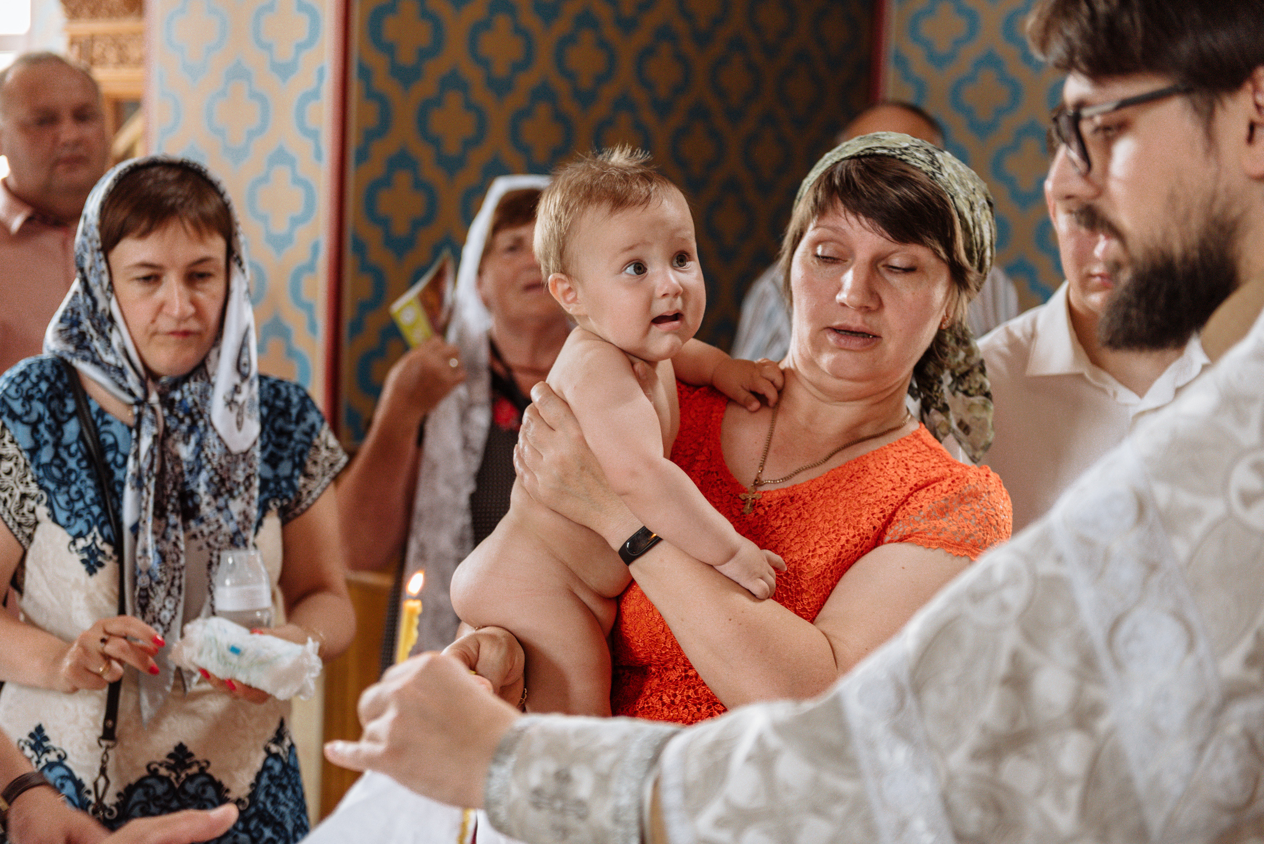 Фотограф на крещение в Ростове. Свадебный фотограф в Ростове Максимов Максим