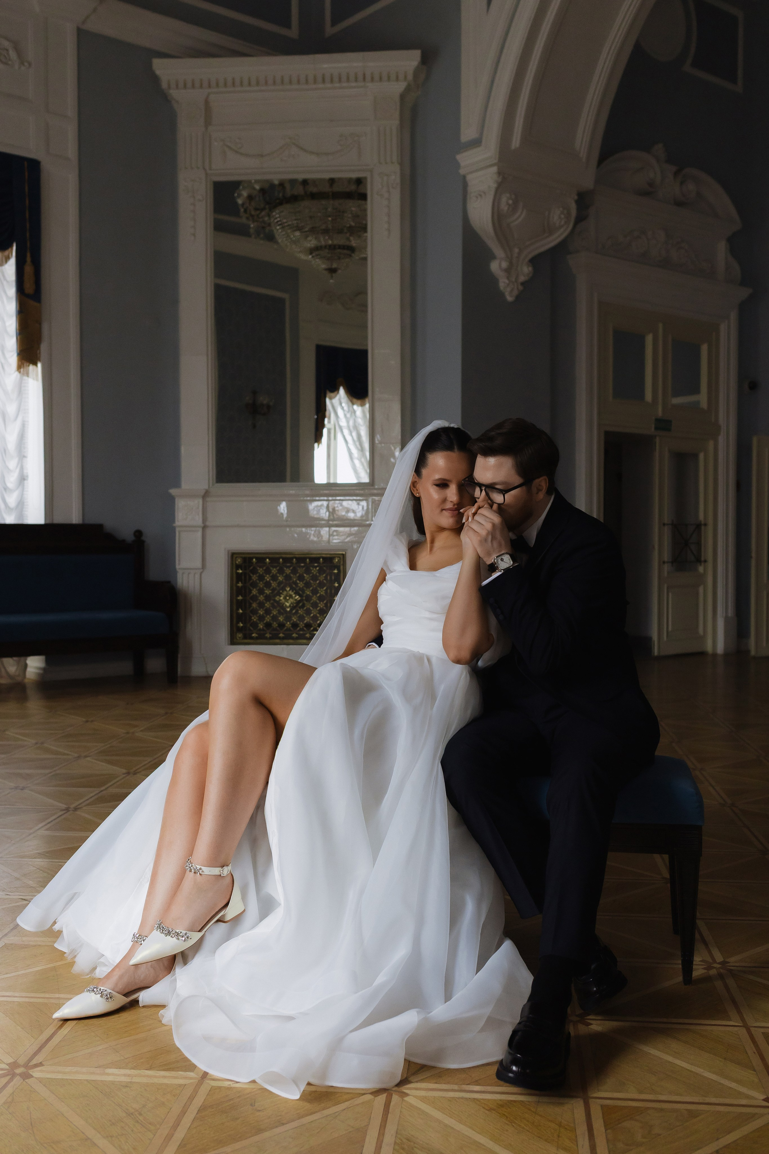 Свадебная фотосессия в Минске в итальянском ресторане La Scala