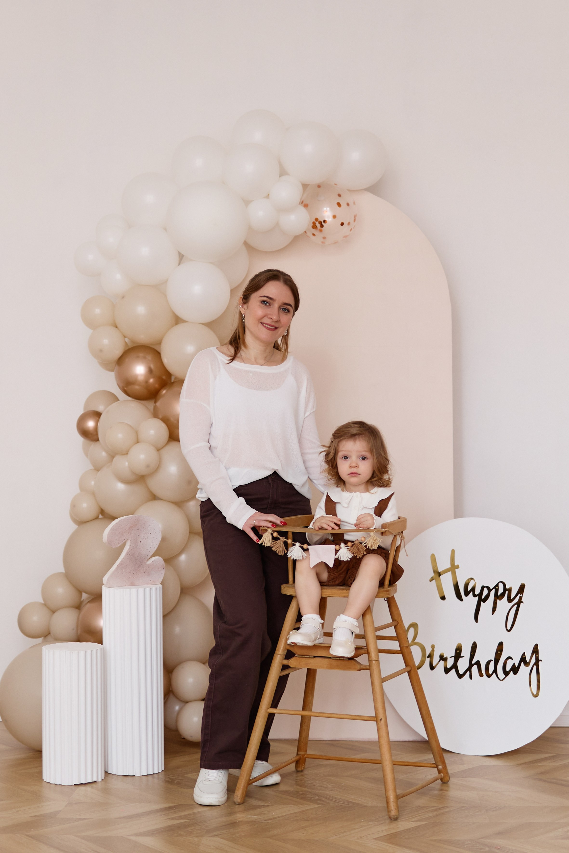 День рождения. Фотостудия Roomy в Краснодаре | Семейные и детские съёмки дней рождения от 1 до 5 лет, аренда зала фотостудии