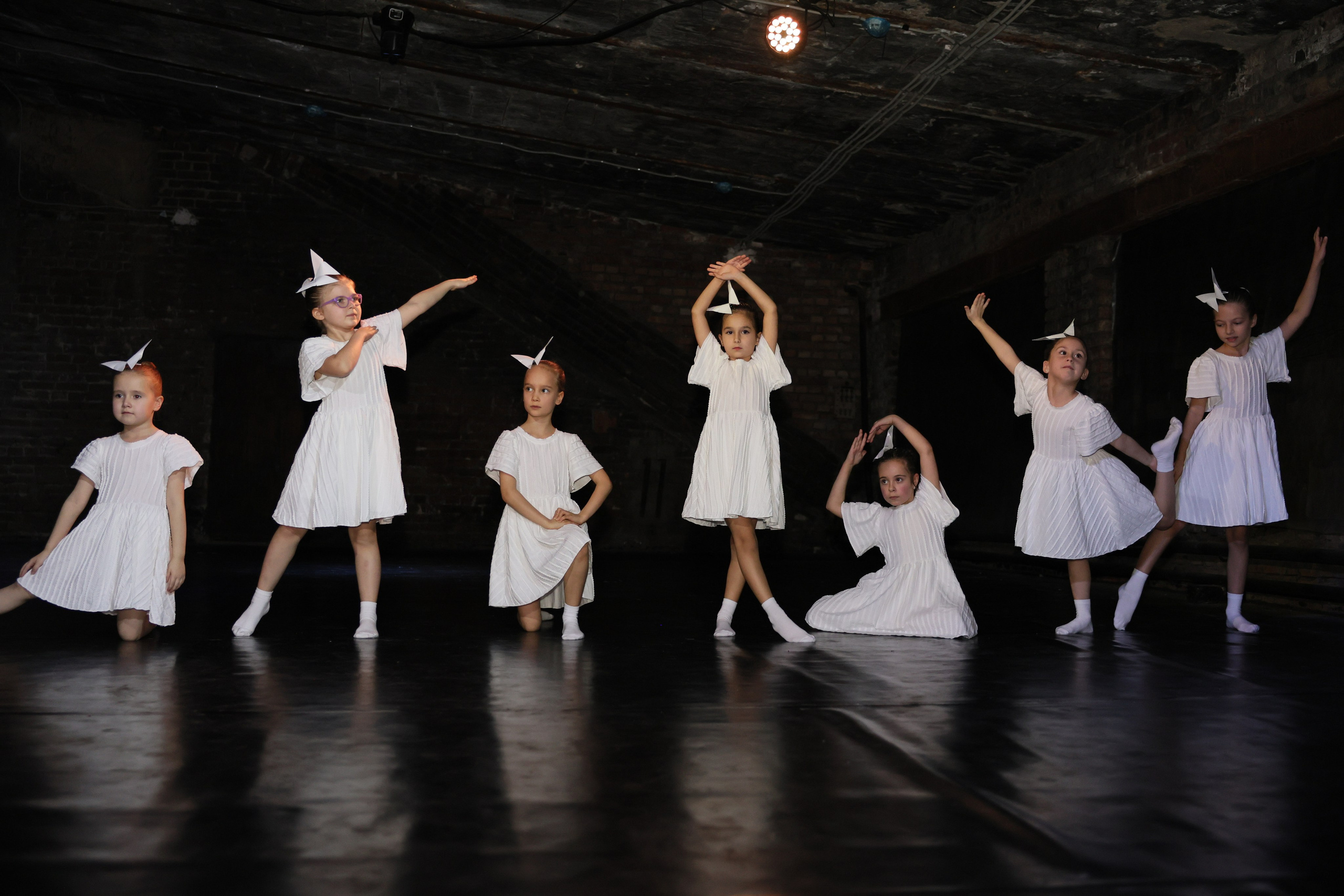 Новогодние танцы. Главная