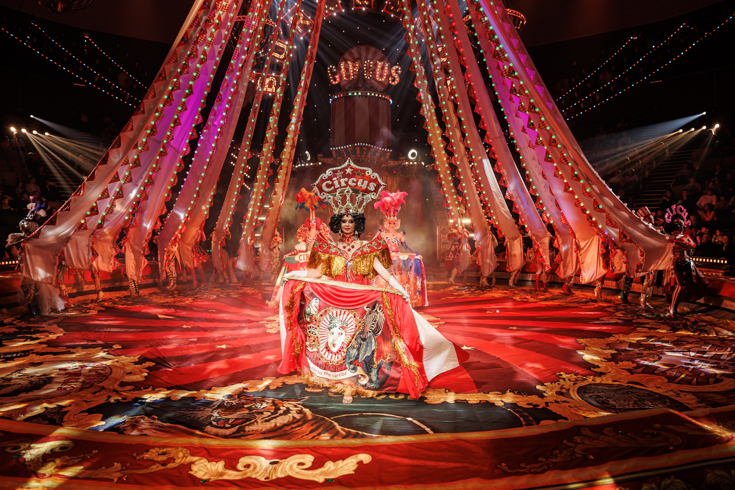 BURLESQUE. Андрей Черёмушкин | Репортажный Фотограф в Хабаровске