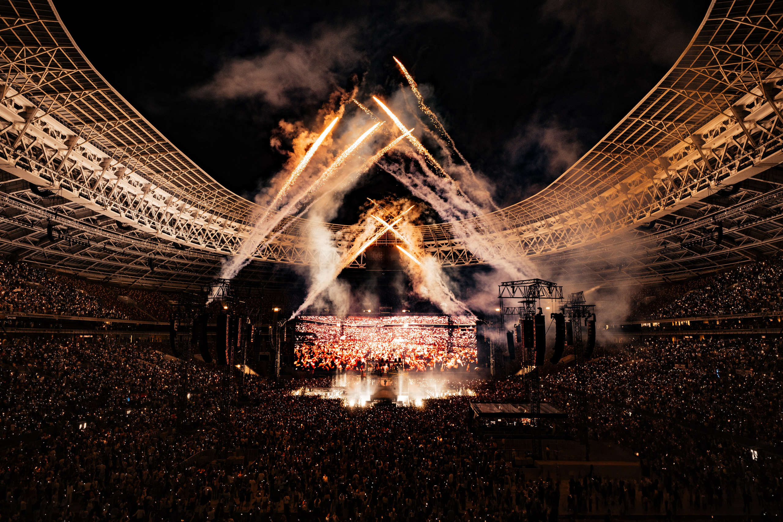 ЕГОР КРИД В ЛУЖНИКАХ 30.08.25. Концертный и репортажный фотограф в Москве и Санкт-Петербурге Мария