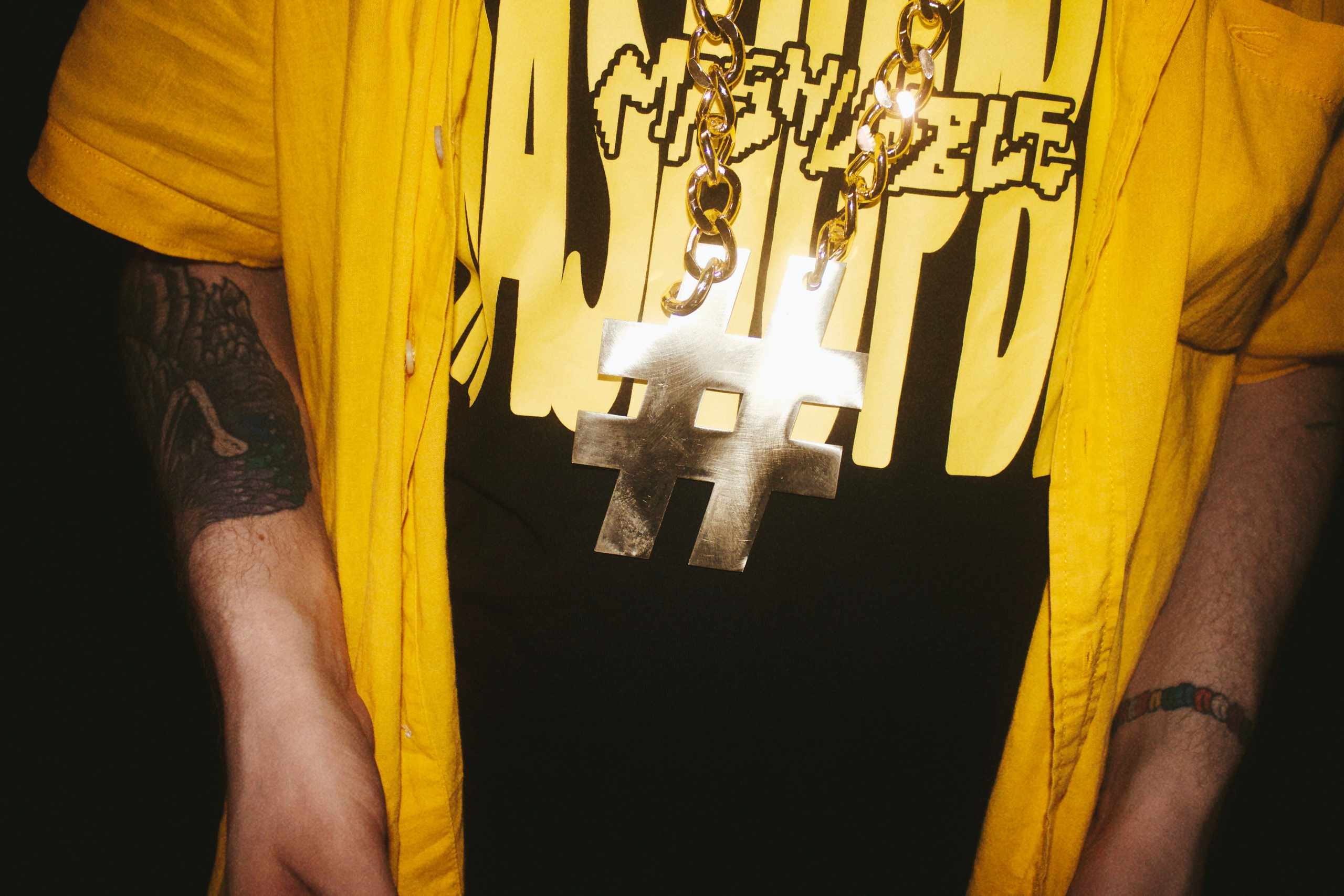 Съемка мерча MASHUPBLE. Концертный и портретный фотограф в Москве Соня Спросонья