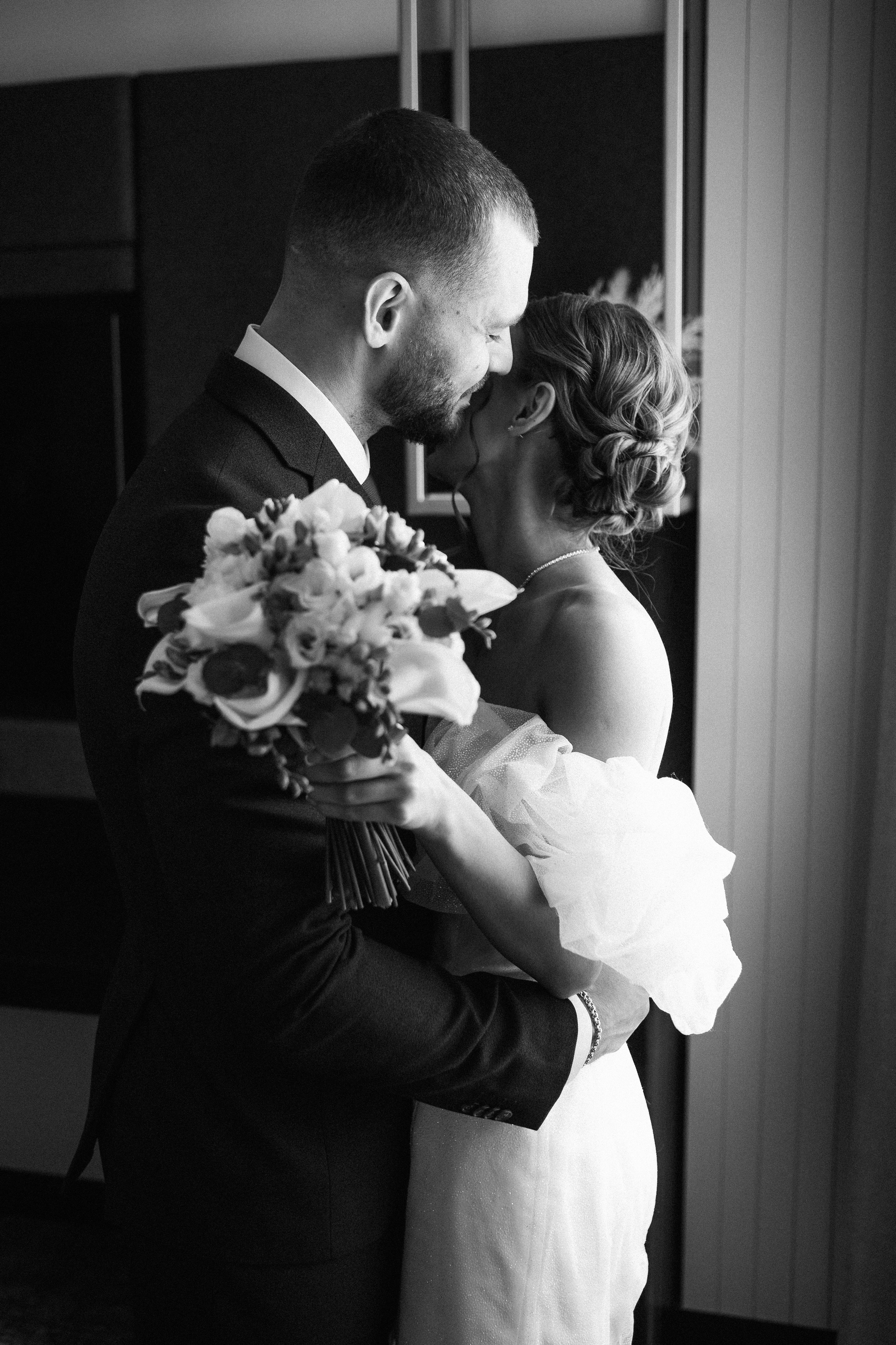 Евгения & Данил | 25.04.25. Свадебный и семейный фотограф в Омске Евгения Хакимова