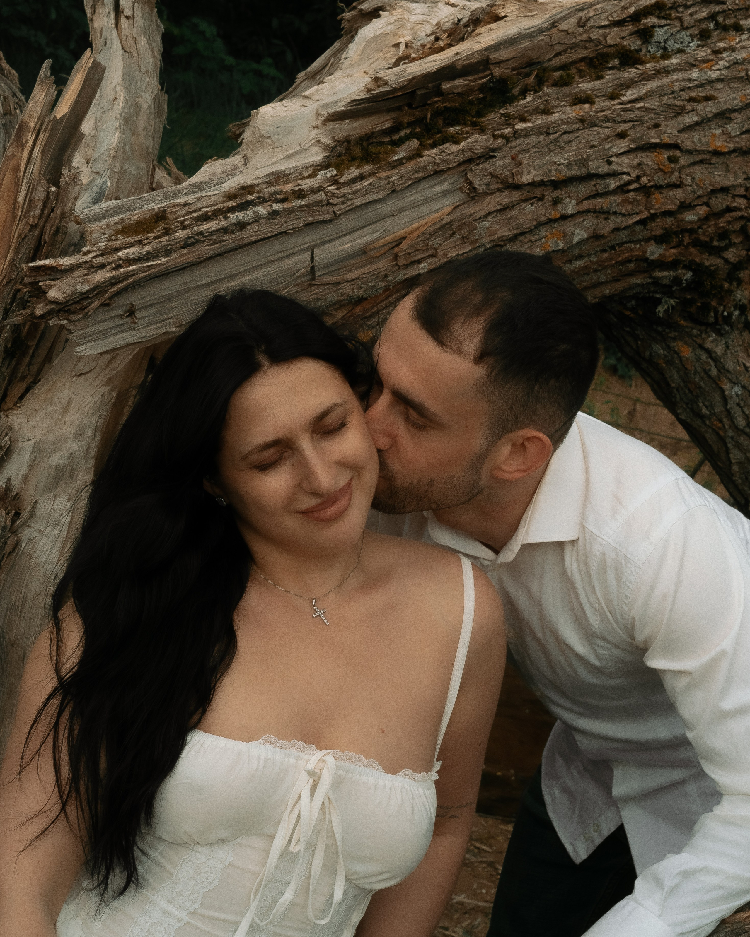 Свадебная прогулка с собакой. Свадебный фотограф в Санкт-Петербурге Миша Репина