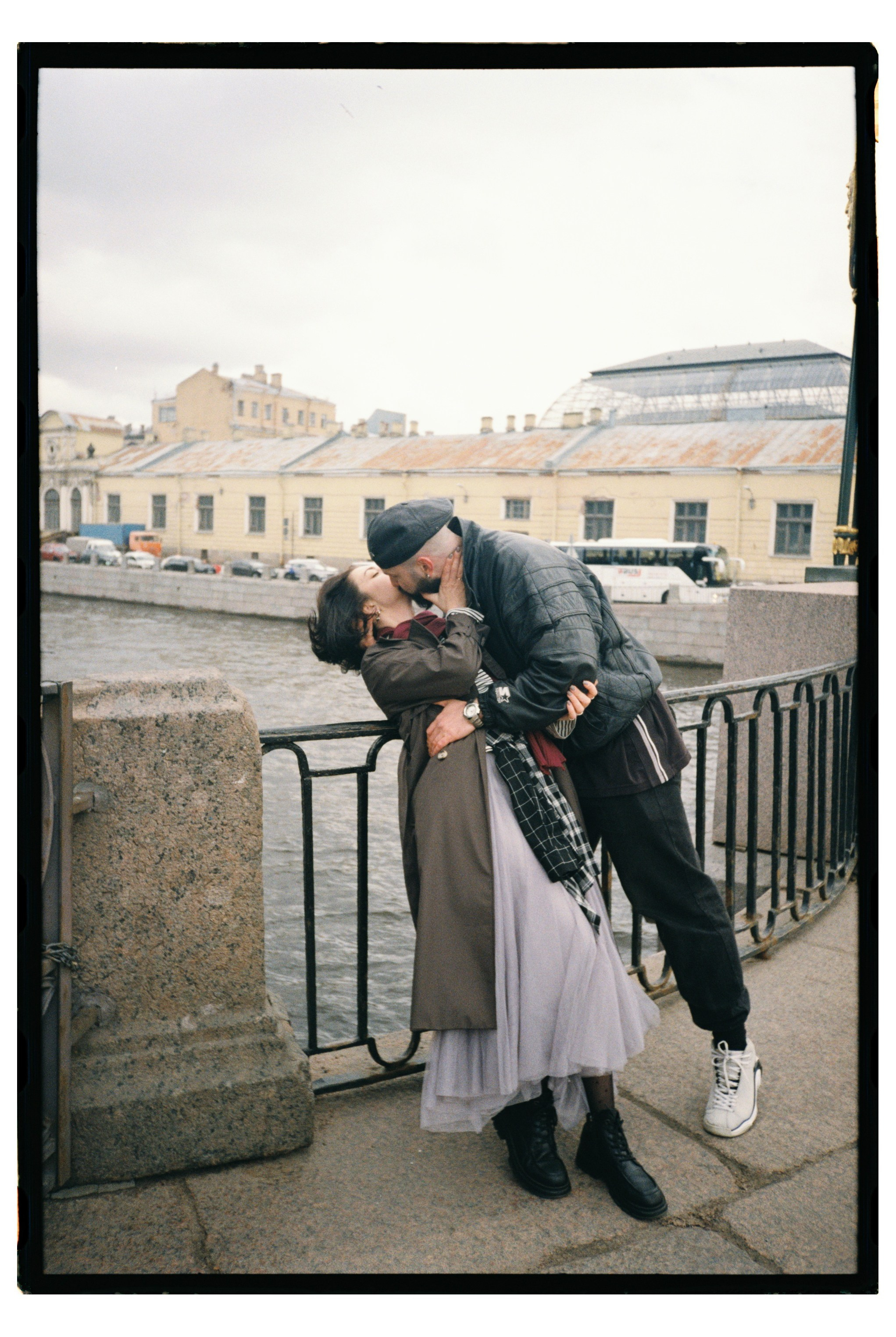 Фото на плёнку. Вера Пьянцева семейный, свадебный и парный фотограф в Санкт-Петербурге