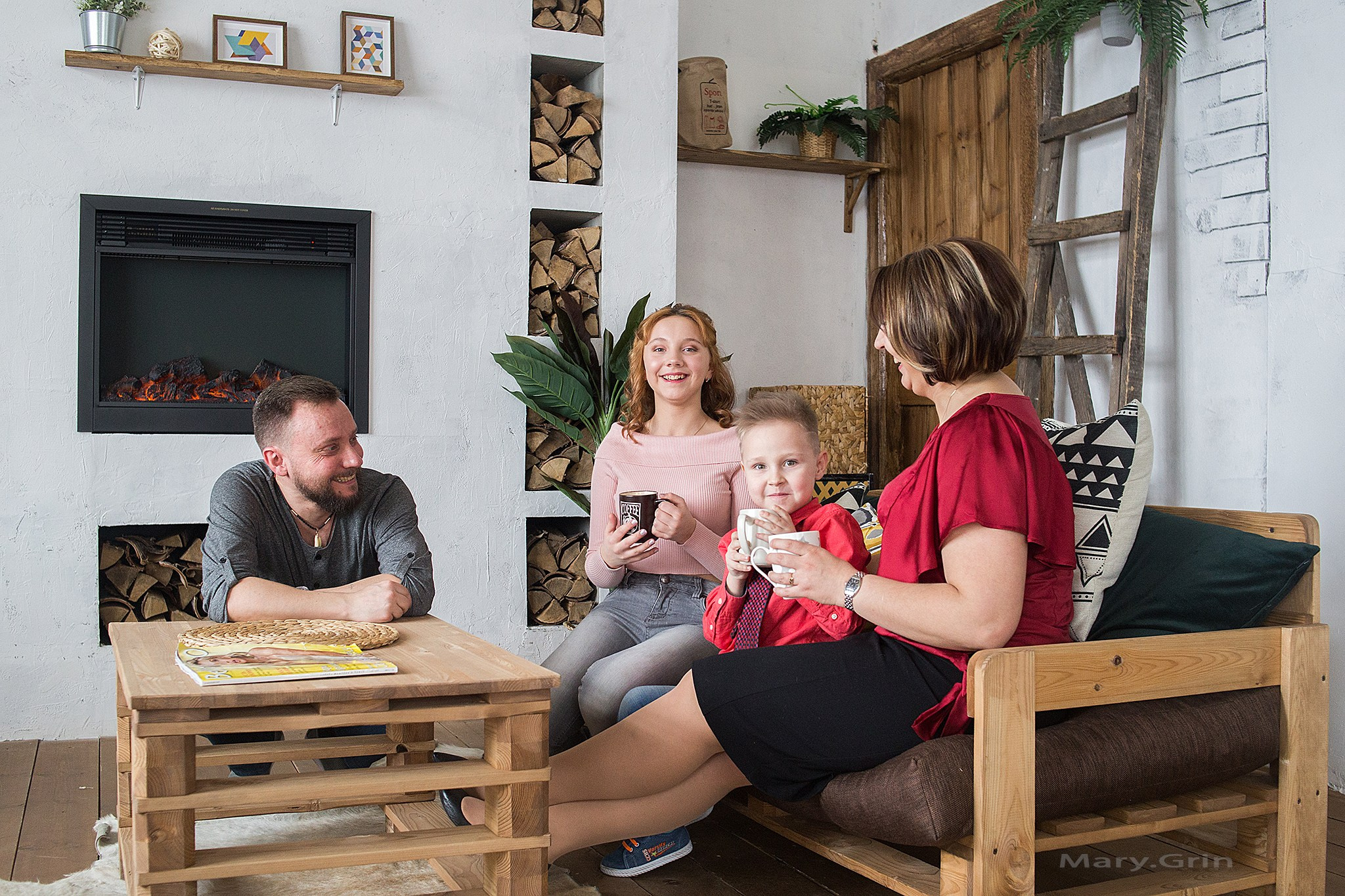 Студийная фотосессия семьи Александра и Марии. Детский и семейный фотограф, фотограф мероприятий Нижний Новгород