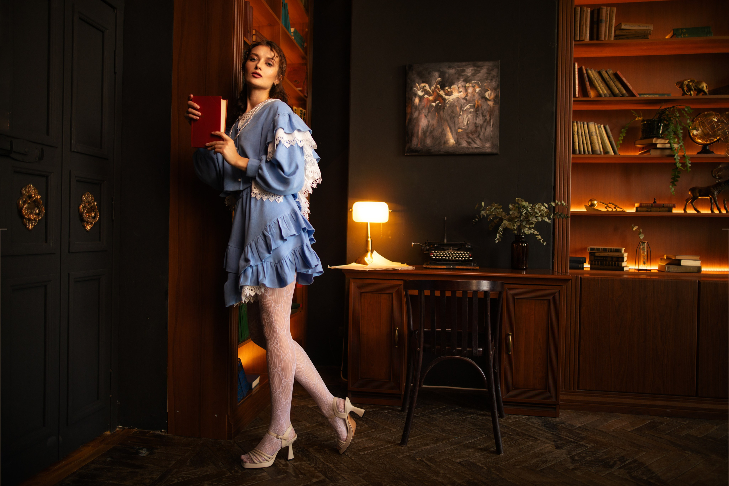 Фотосет с Анастасией в интерьере в формате «Я красивая». Дмитрий Шульгин, портретный фотограф в Воронеже