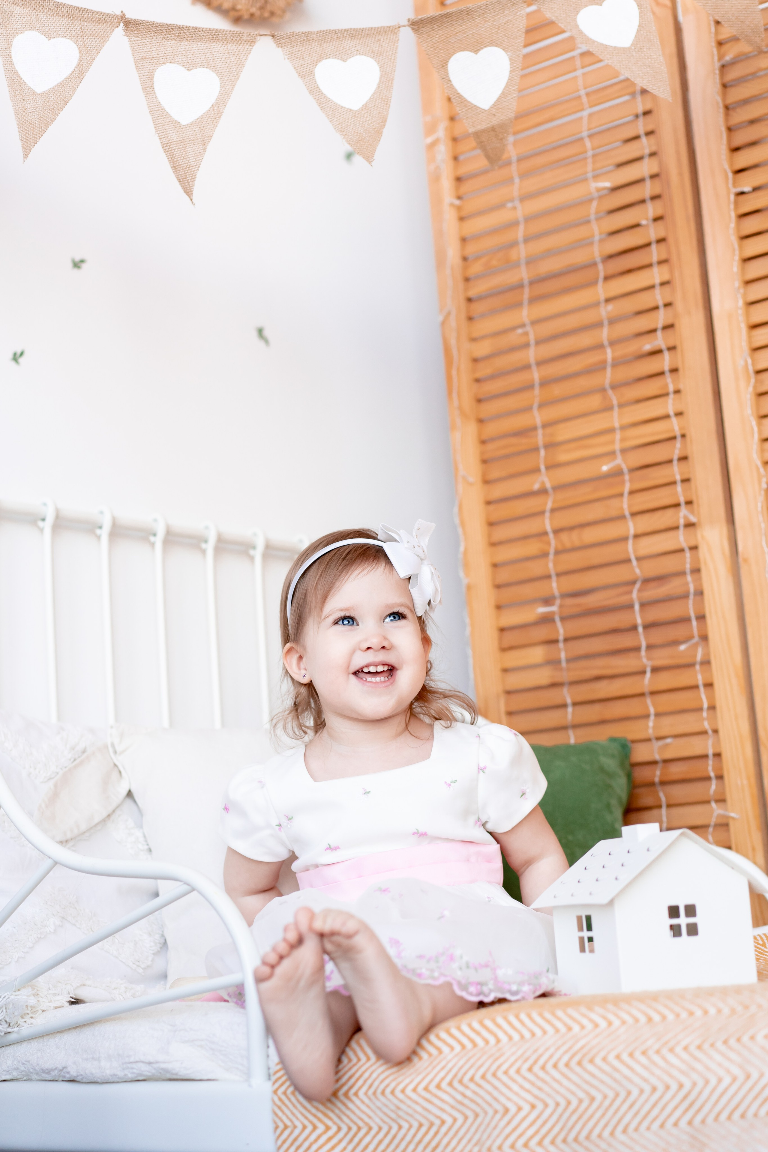 С Днём Рождения ребенка, портрет. Детская, семейная фотостудия в Санкт-Петербурге