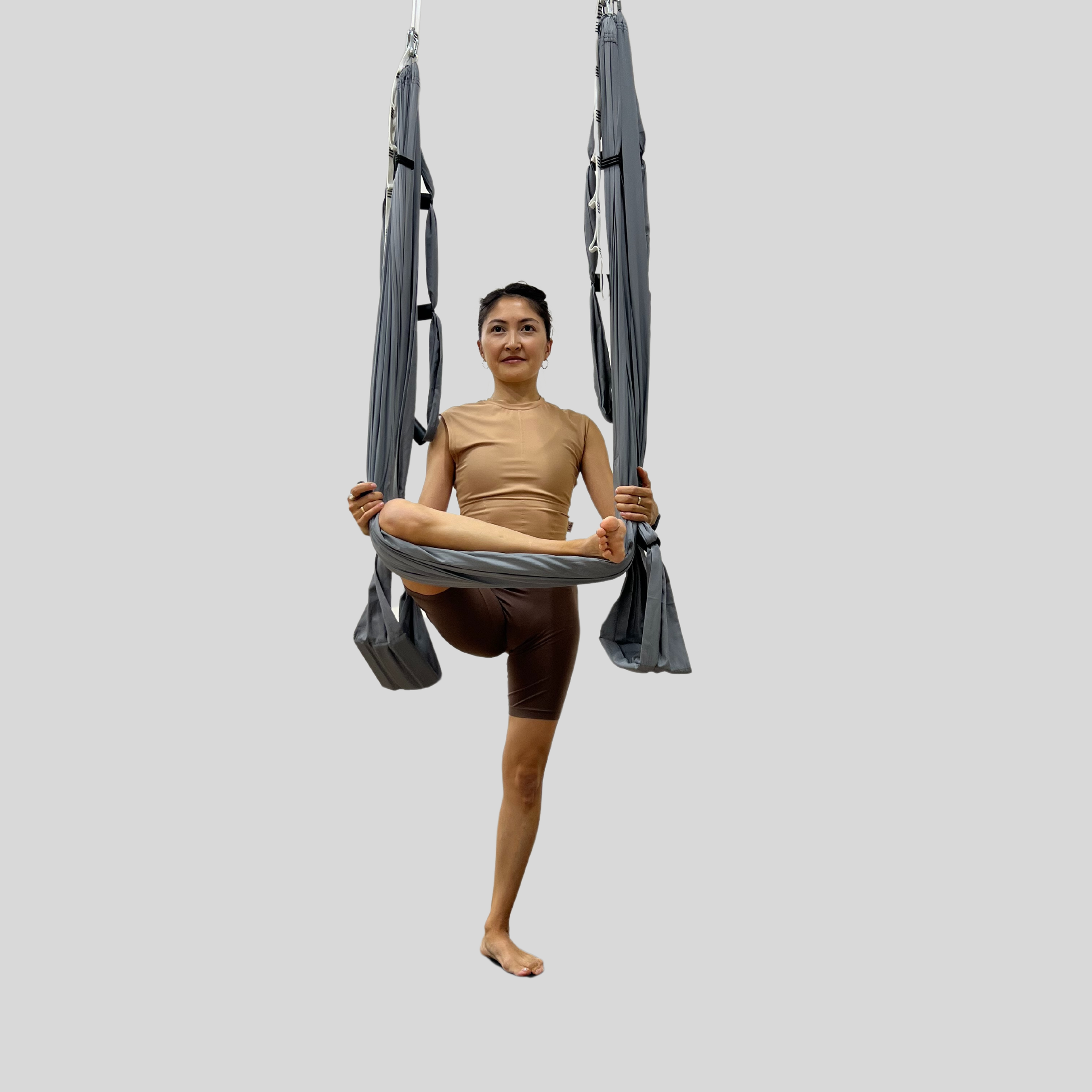 Флай йога, aerial yoga, аэро йога, связка в гамаке, позы в гамаке, aerial yoga exercise, fly yoga practice, fly yoga low, низкий гамак. Преподаю и провожу обучение по флай йоге