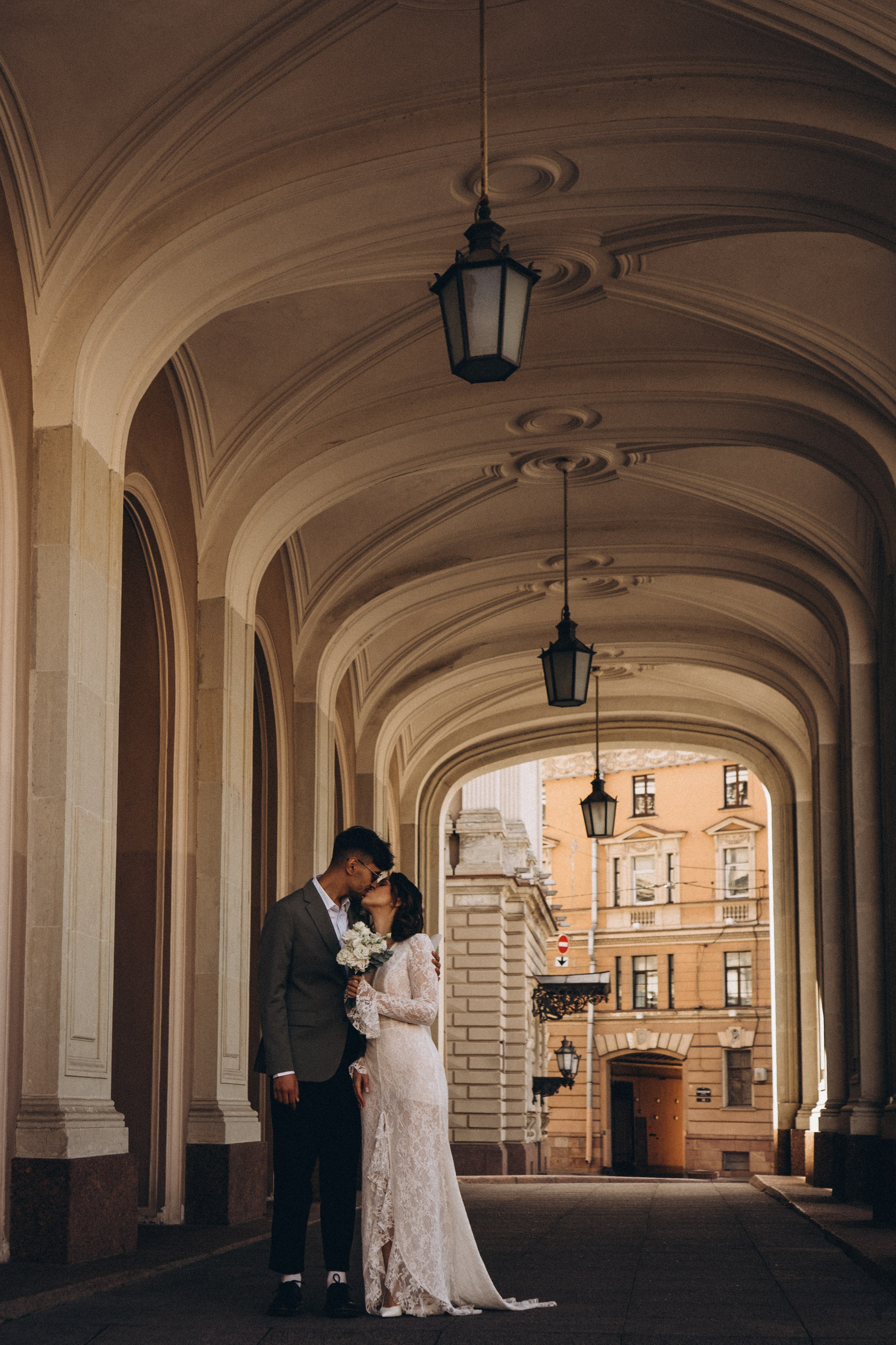 СВАДЕБНАЯ ПРОГУЛКА ВОЗЕ ИСАИКЕВСКОГО СОБОРА АСТОРИИ И ЗАКОНОДАЛЕТНОГО СОБРАНИЯ. Профессиональный фотограф, Санкт-Петербург — Виктория Богомолова