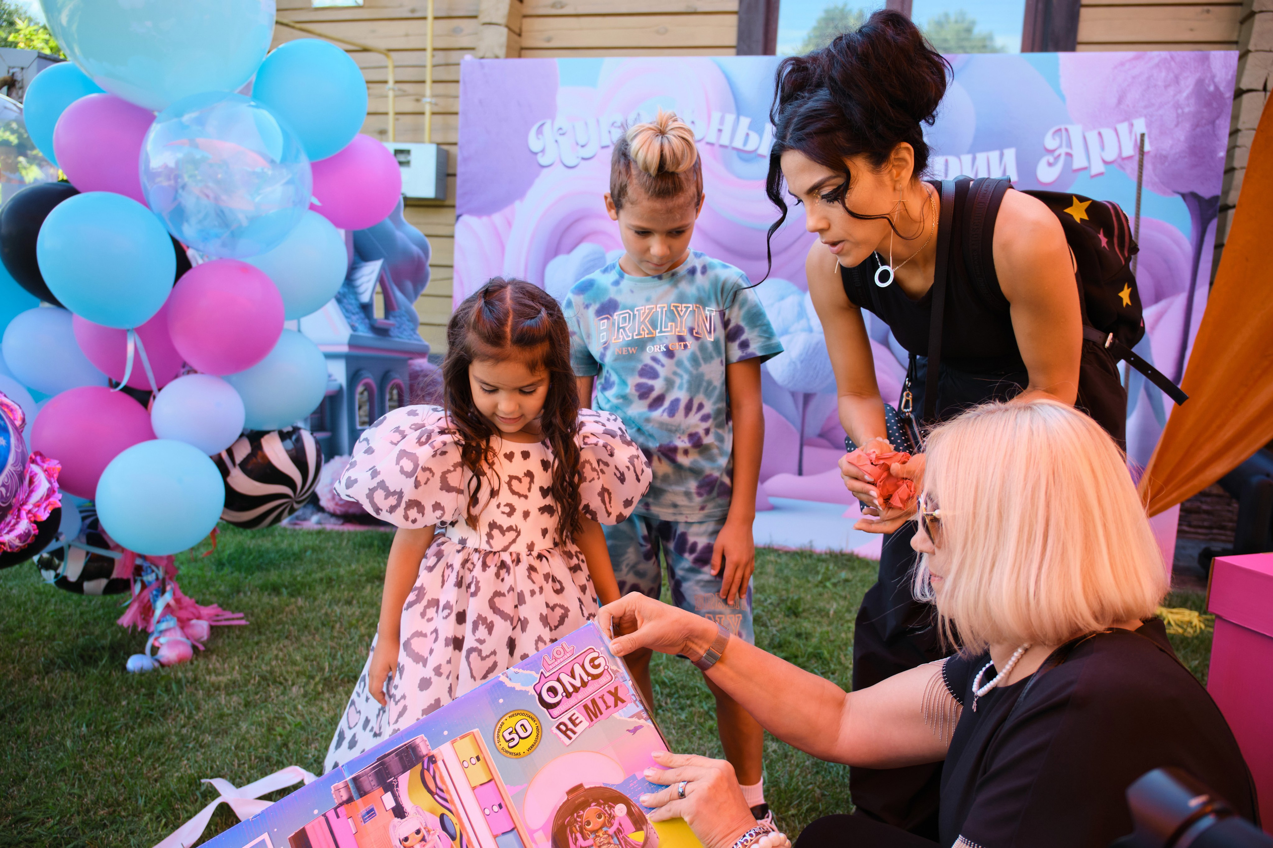 Фотосъёмка детского дня рождения Арианы. Репортажный фотограф Дмитрий Литвинский. Минск, Беларусь, мир