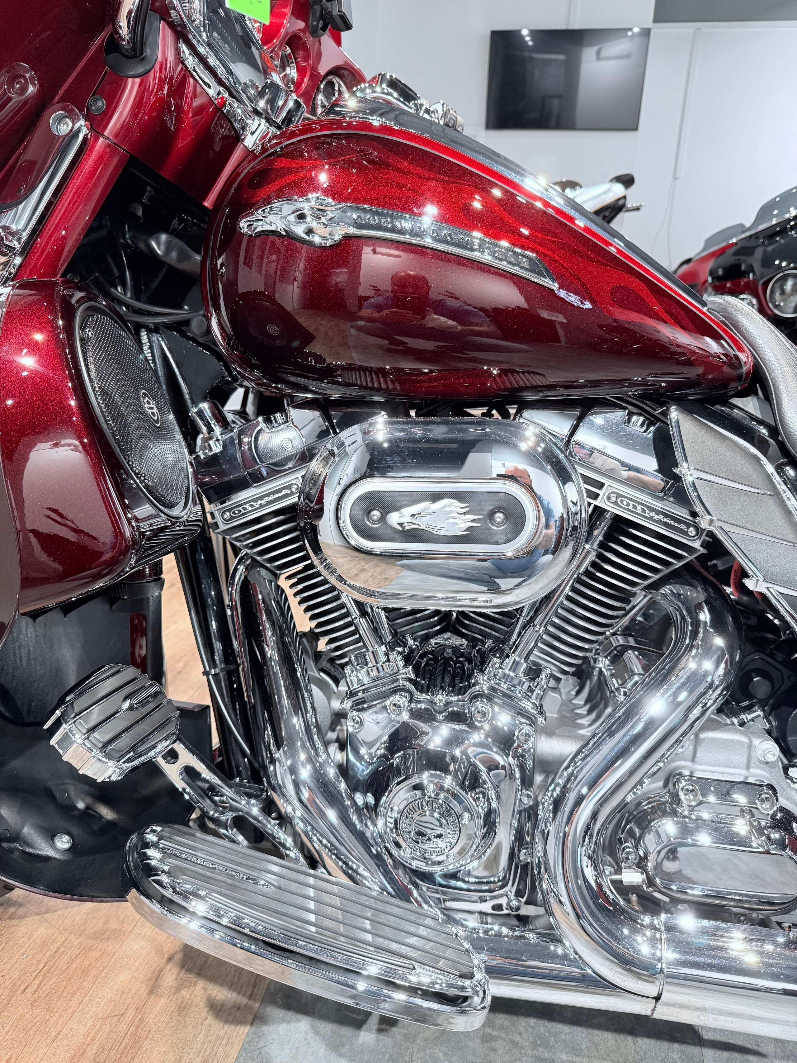 CVO Street Glide (Ruby Red). Hello Davidson, Москва. Только хорошие мотоциклы…