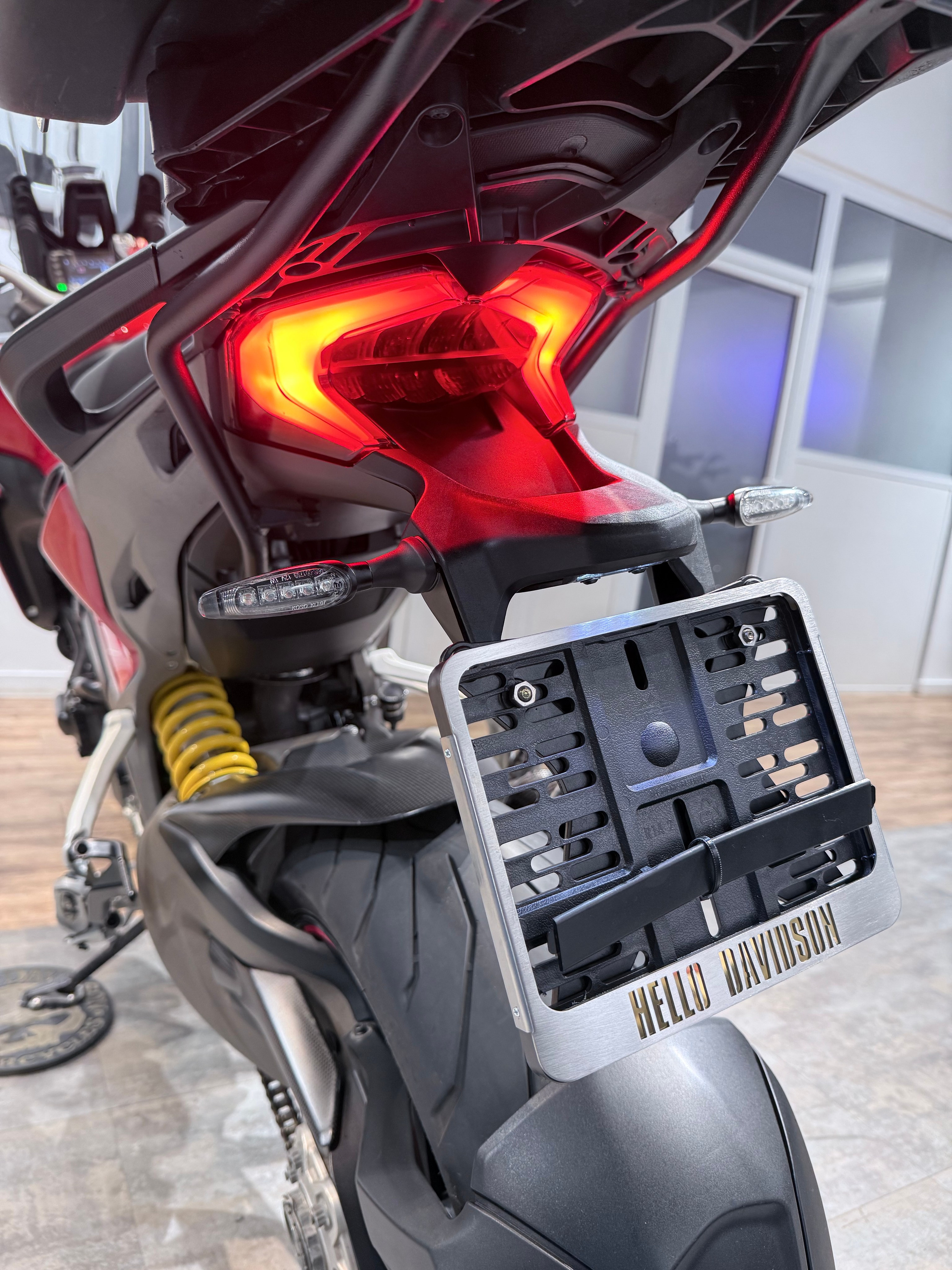 Ducati Multistrada 1200S Carbon. Hello Davidson, Москва. Только хорошие мотоциклы…