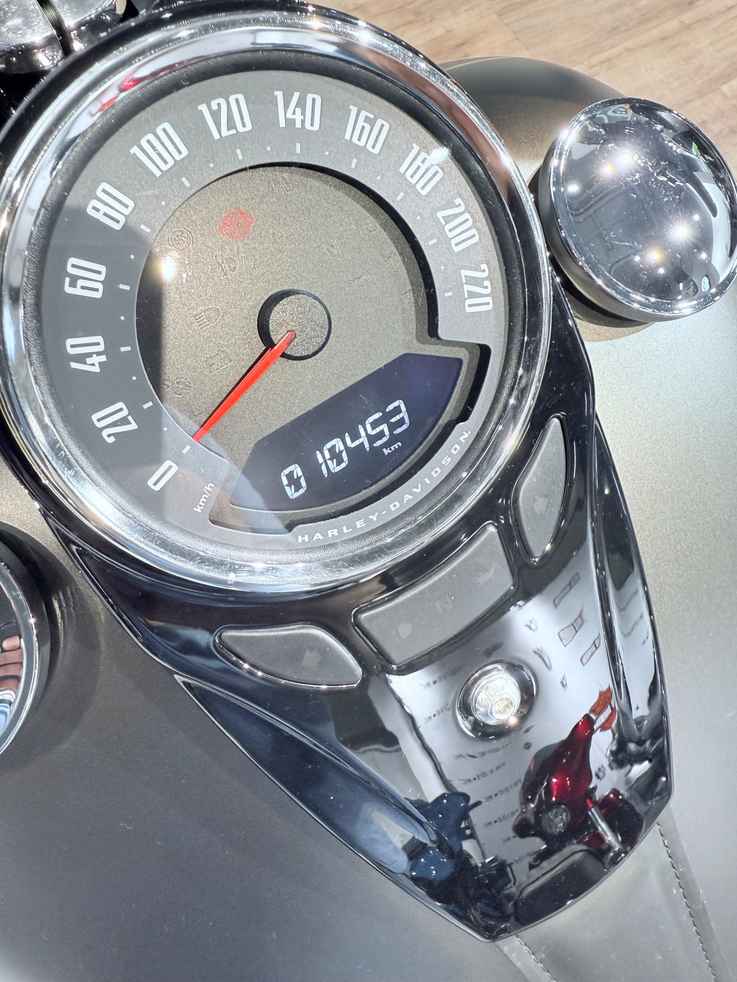 2022 Softail Slim (Rock RIver Denim). Hello Davidson, Москва. Только хорошие мотоциклы…