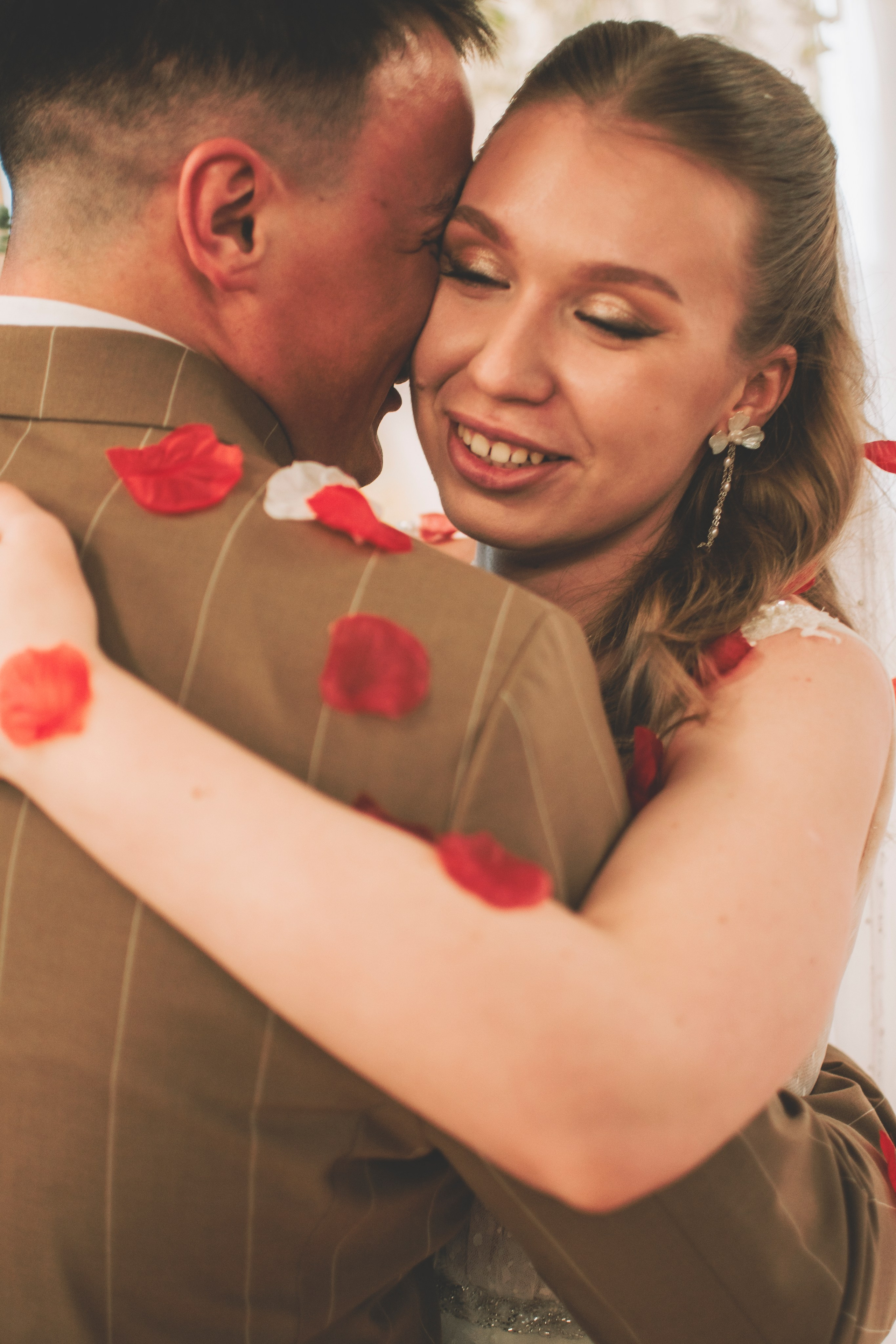 Альберт и Анастасия (Студийная фотосессия, роспись в ДК Нефтяник + фотосессия с гостями). Семейный и свадебный фотограф Губкинский и Ставрополь