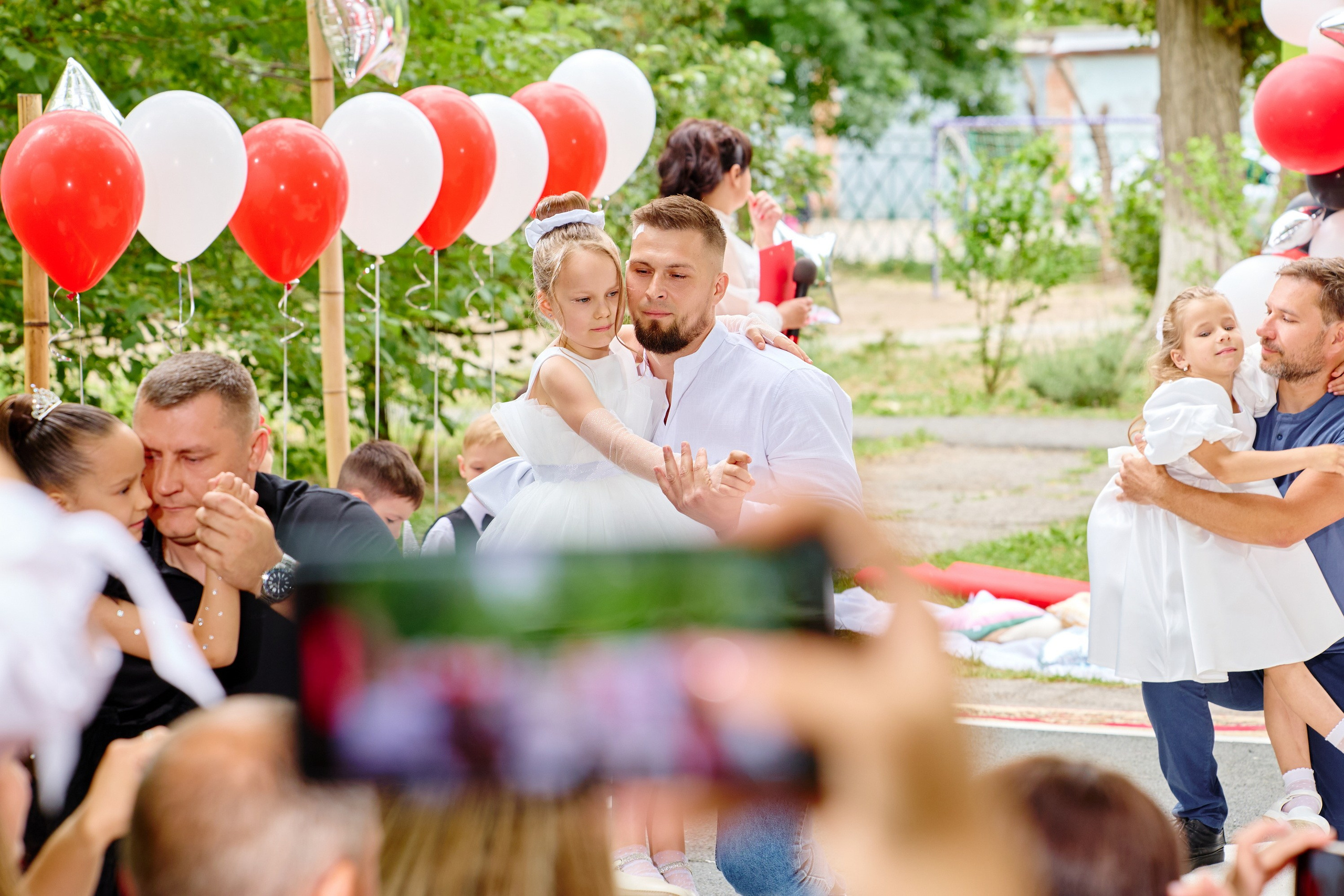 Выпускной 45 сад. Фотограф Выпускные альбомы Таганрог Сергей Коробченко