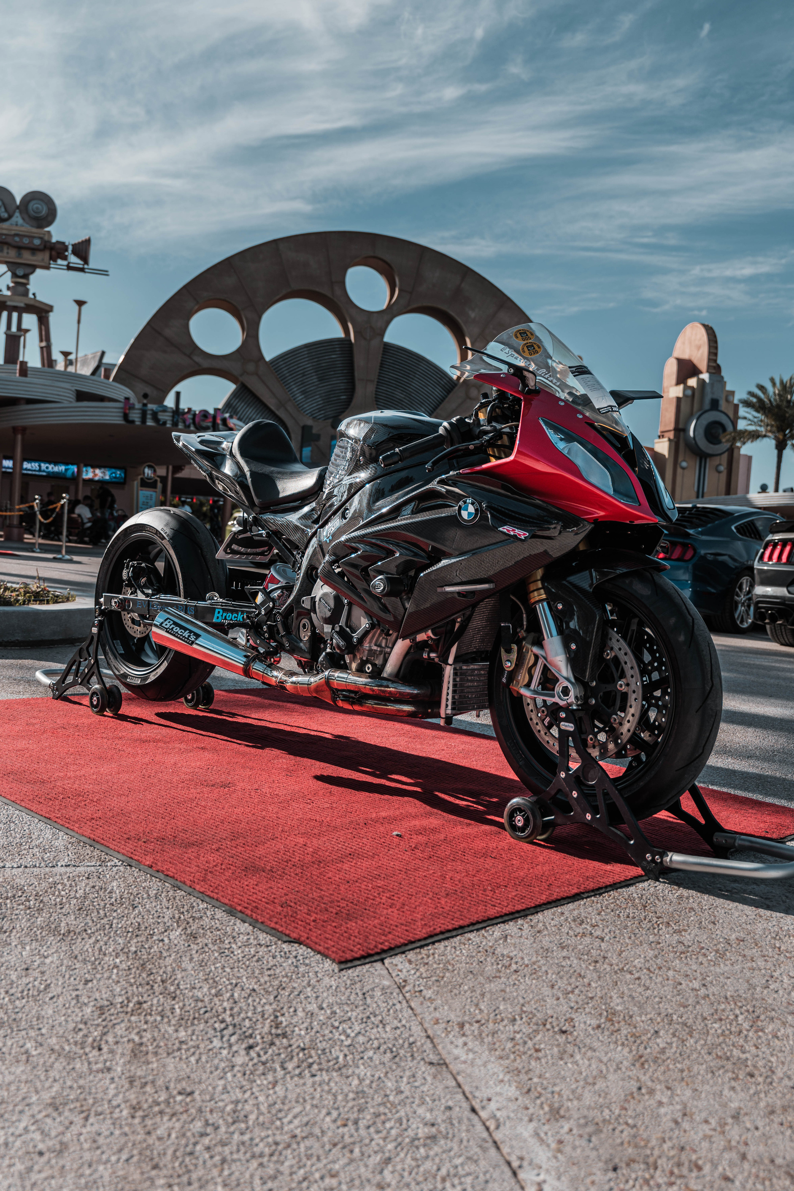 WHEELS BY THE RIVER. Igor Kirsanov