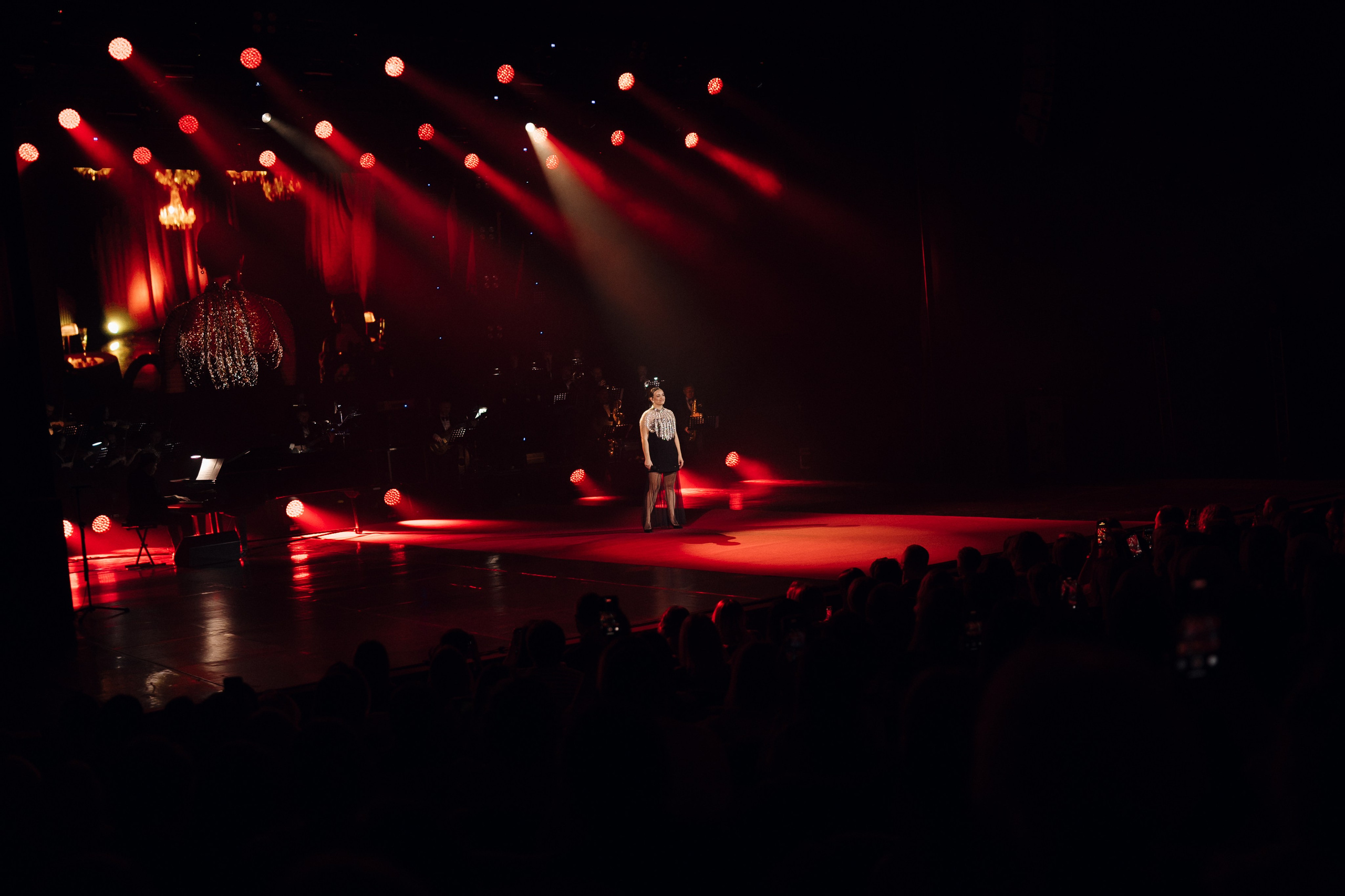 Концерт «ТИТРЫ»: Рита Ричи и оркестр Ильи Филиппова 15.02.25. Свадебный фотограф в Краснодаре и Сочи Винидиктова Екатерина