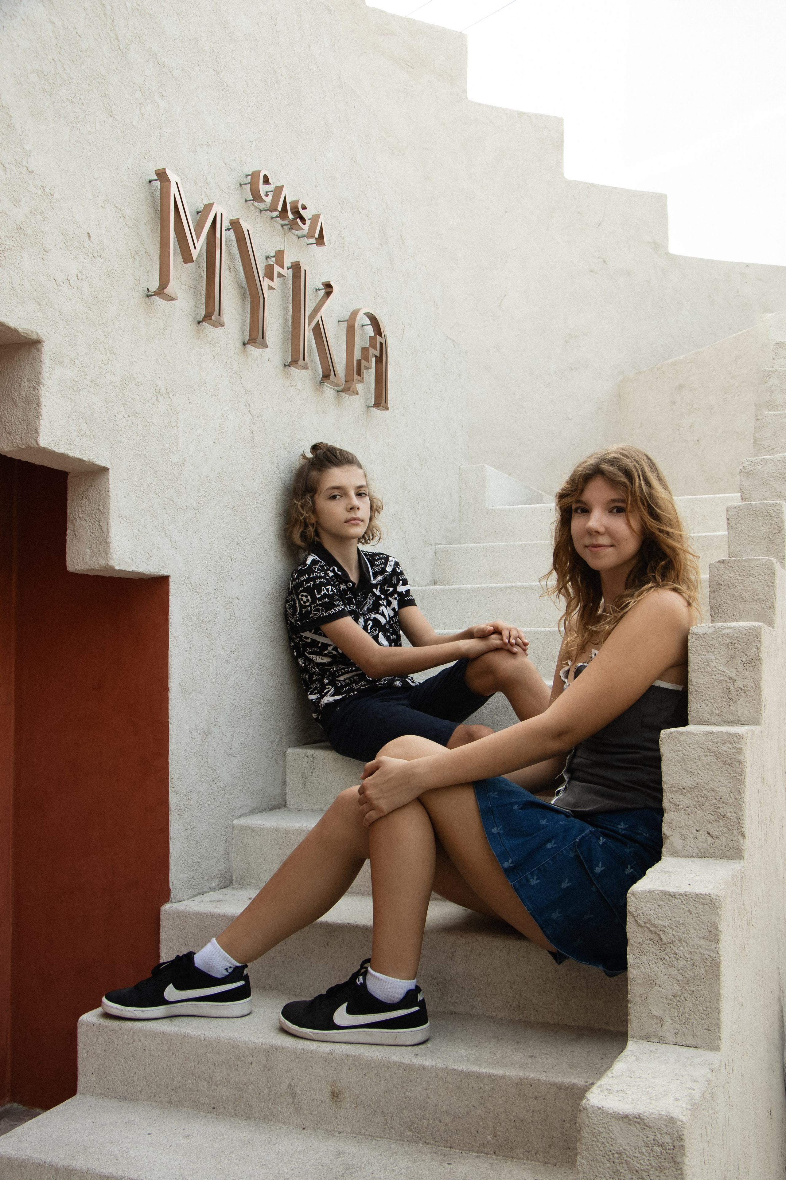 Irina’s family. Portrait photographer in Thailand