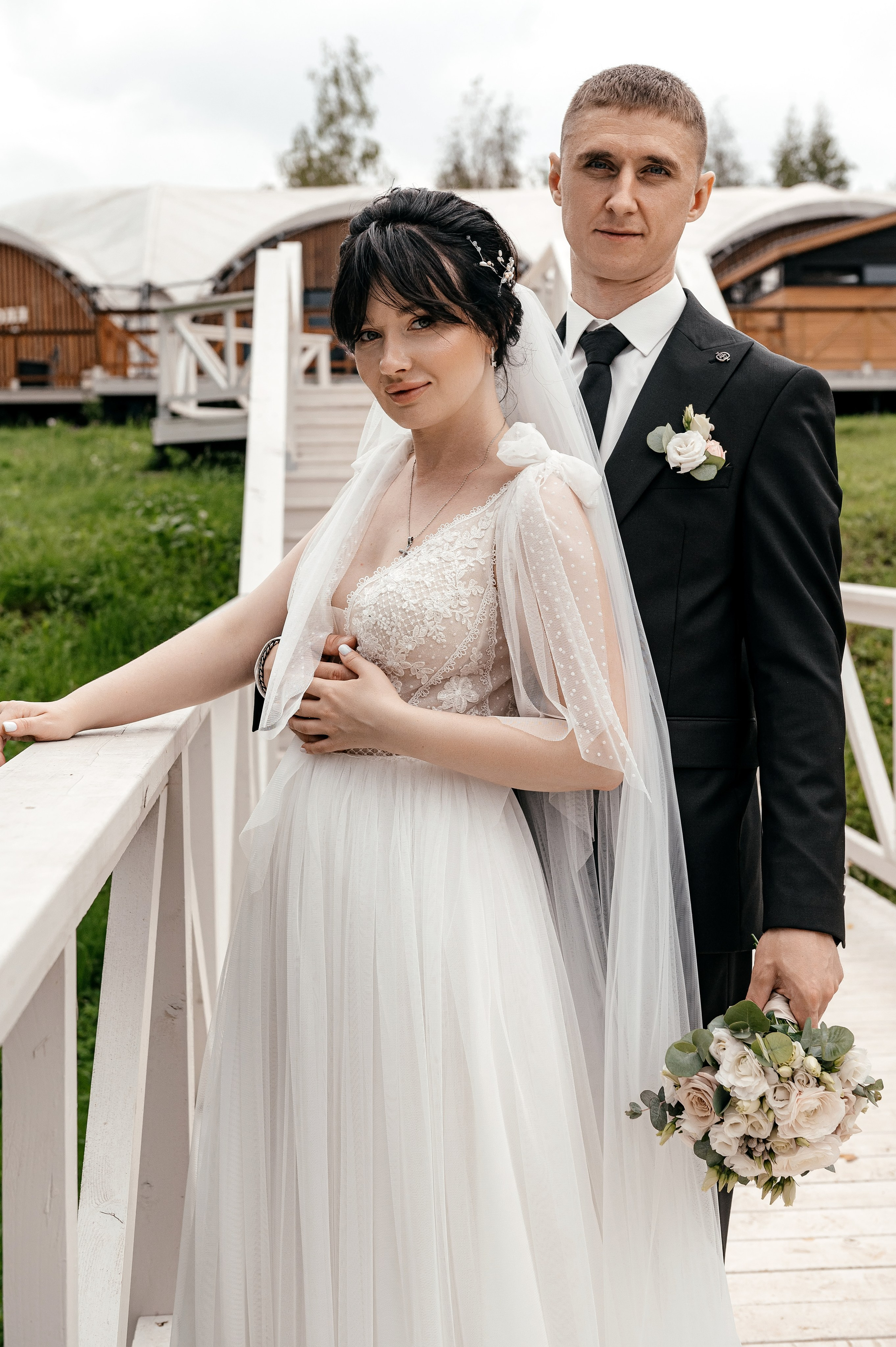 Свадьба с венчанием в Щелково. Прогулка в Гребнево, ресторан Кинза, отель Премиум. Свадебный и семейный фотограф Виктория Носачёва. Щелково, Москва и МО