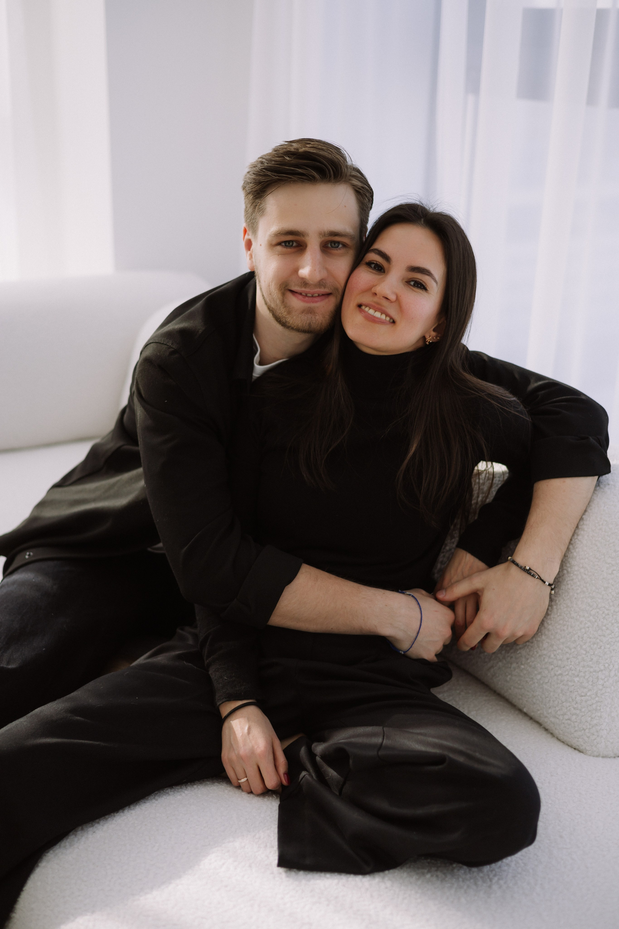 Студийная. Большая семья. Фотограф Уфа Башкирия Мухаметянова Алина. Свадебный семейный портретный