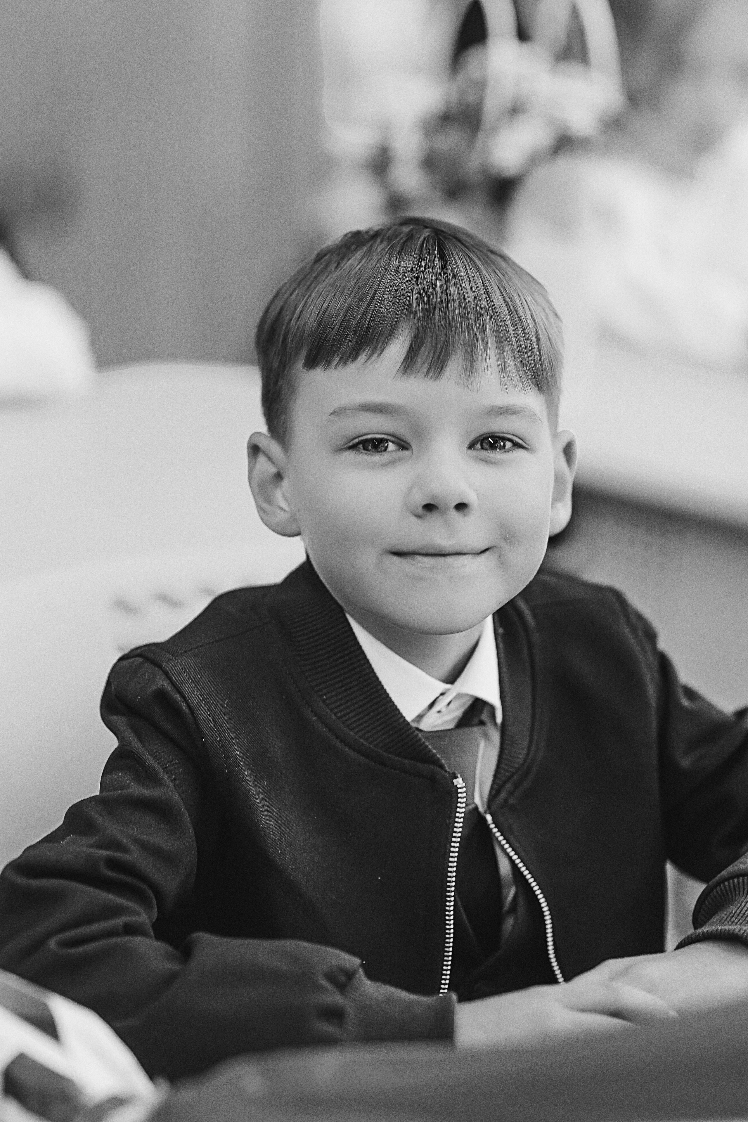 1 сентября линейка+кл час+портреты. Семейный фотограф Тюмень, фотограф на роды Салмина Мария