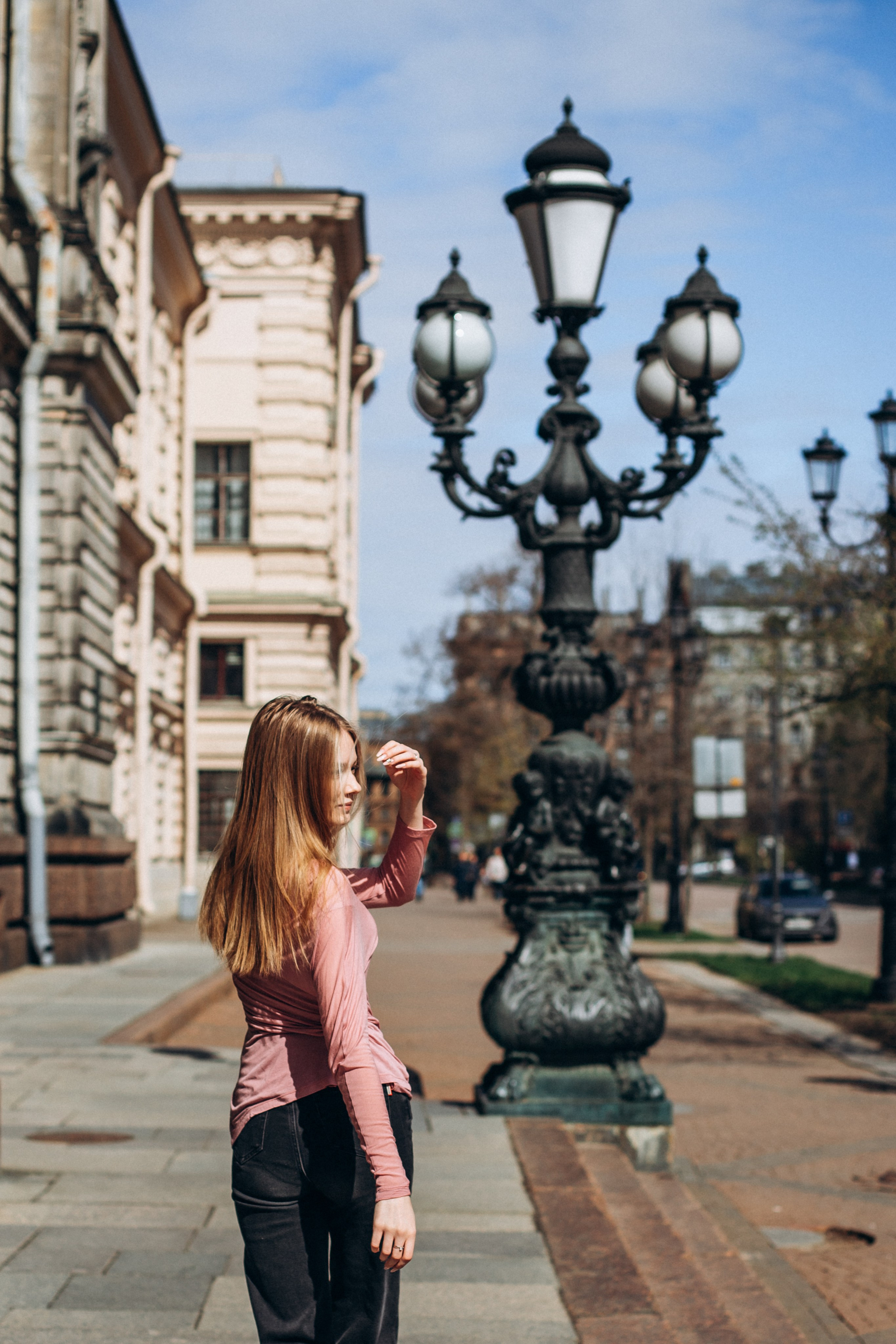 Юлия в мае. Фотопрогулка в Петербурге. Индивидуальный и семейный фотограф в Санкт-Петербурге