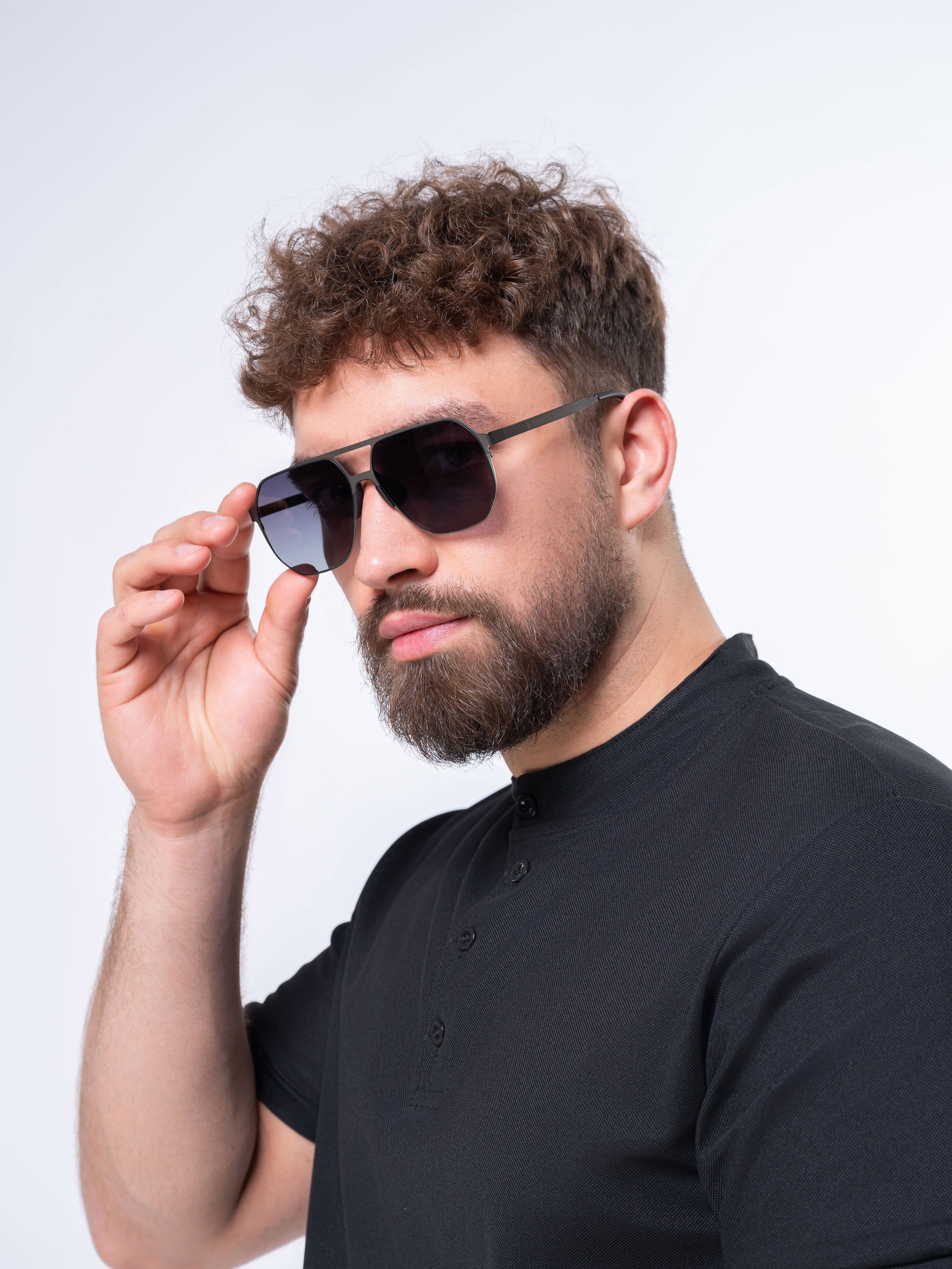 Каталог Мужчины. Студия рекламной и предметной съемки товаров WELKO Studio