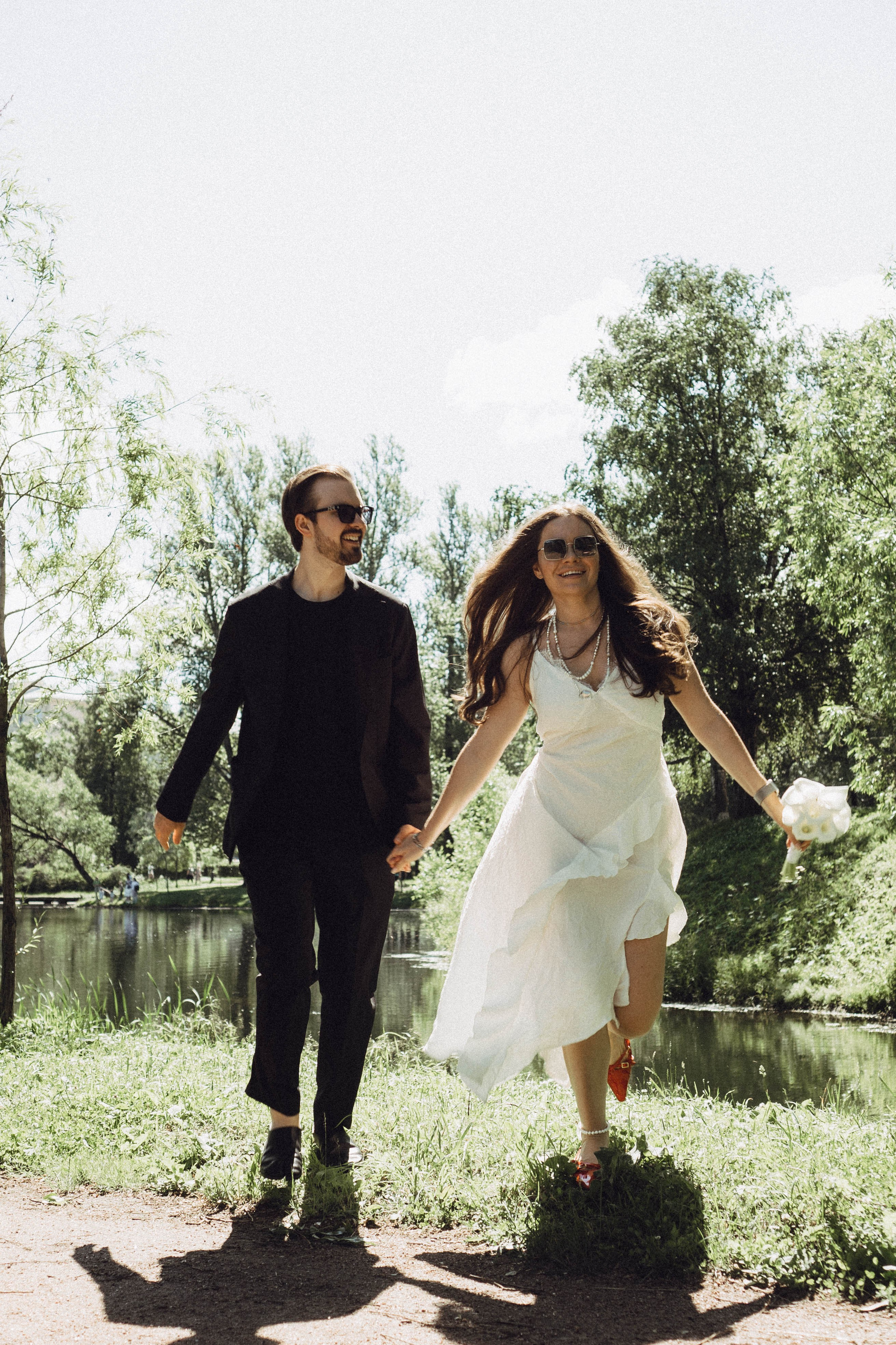 СВАДЕБНАЯ СЬЕМКА В ПАРКЕ ПОБЕДЫ И ПРОГУЛКА ПО МОСКОВСКОМУ ПРОСПЕКТУ. Профессиональный фотограф, Санкт-Петербург — Виктория Богомолова