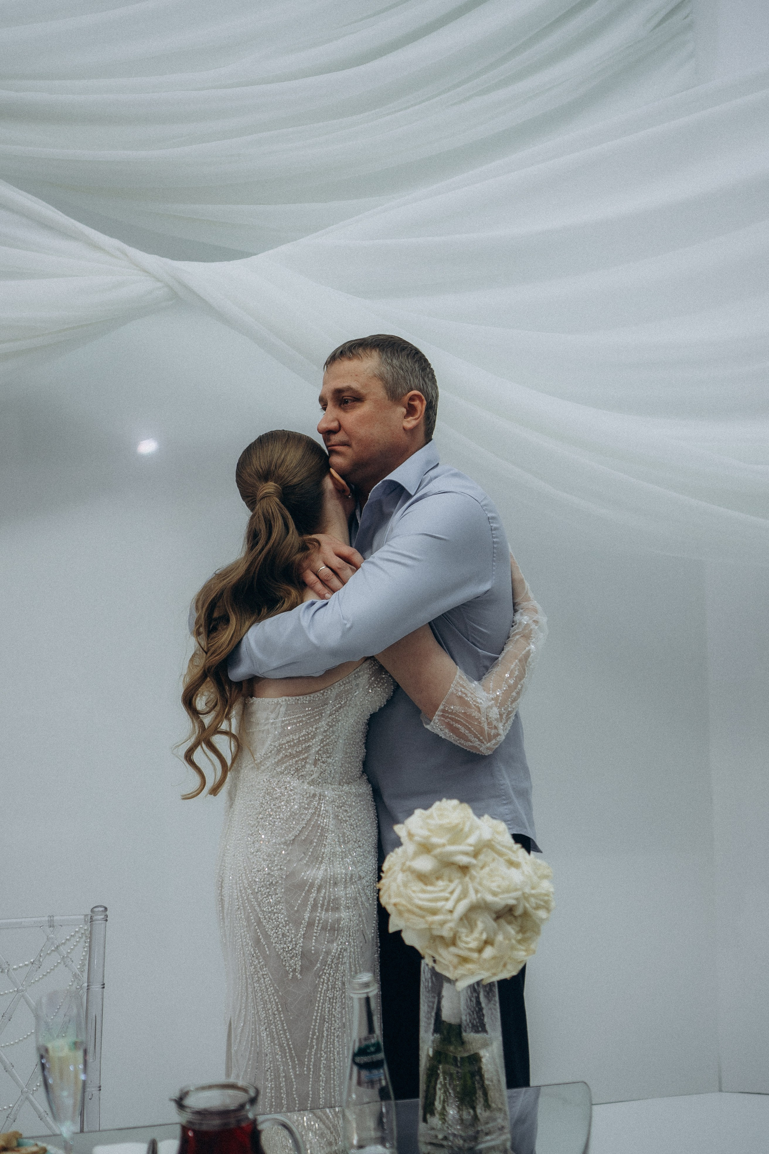 СВАДЕБНАЯ СЬЕМКА СБОРОВ В ОТЕЛЕ И ВЫЕЗД НА ЦЕРЕМОНИЮ (СНЯТО В СИБИРЕ В НИЖНЕВАРТОВСКЕ). Профессиональный фотограф, Санкт-Петербург — Виктория Богомолова