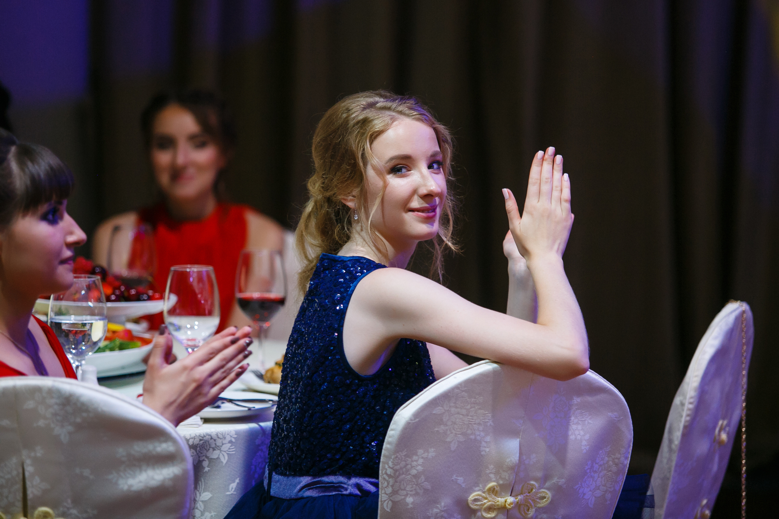 Выпускной. Школа 87. Галич Hall. Фотограф Андрей Баксов