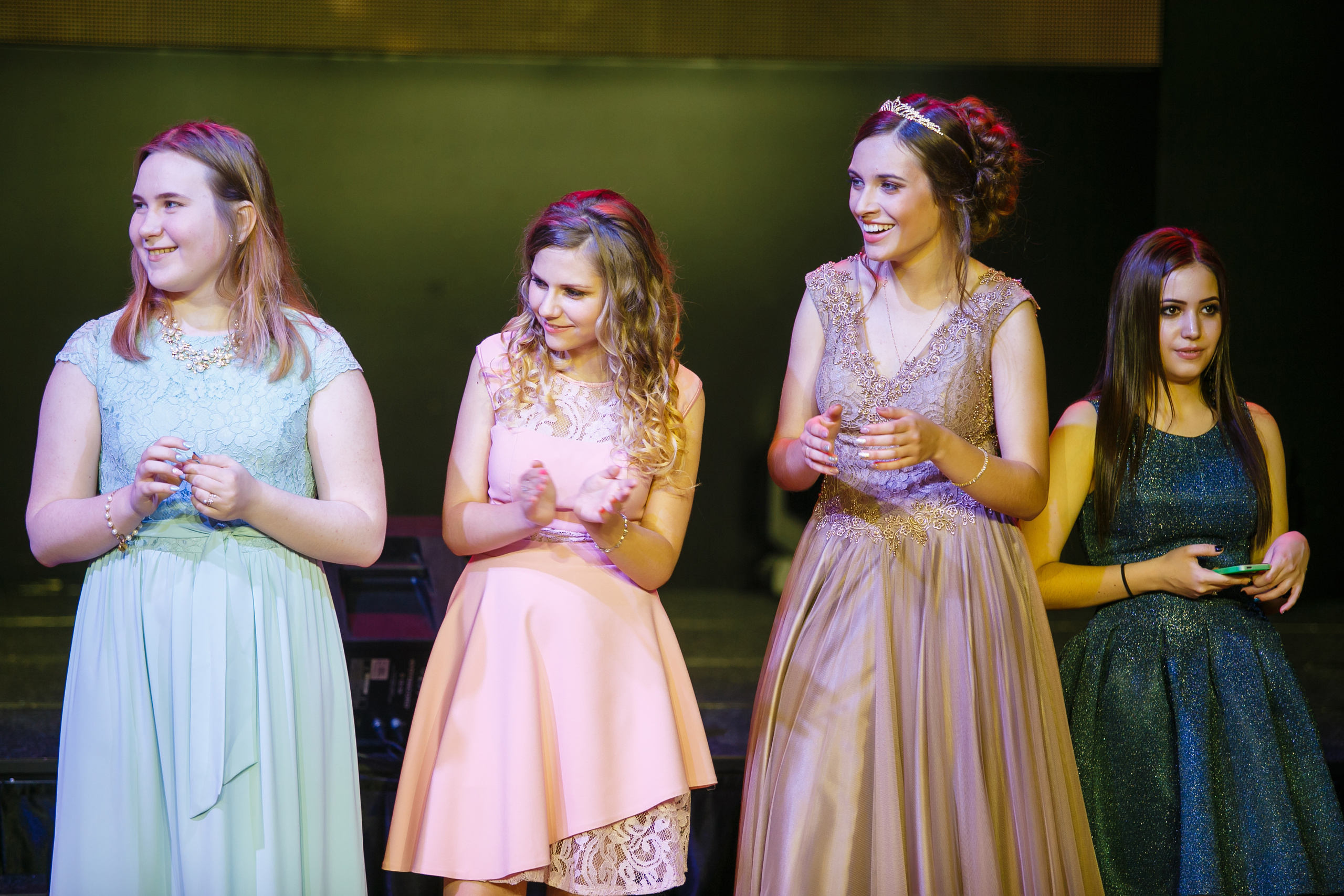 Выпускной. Школа 87. Галич Hall. Фотограф Андрей Баксов