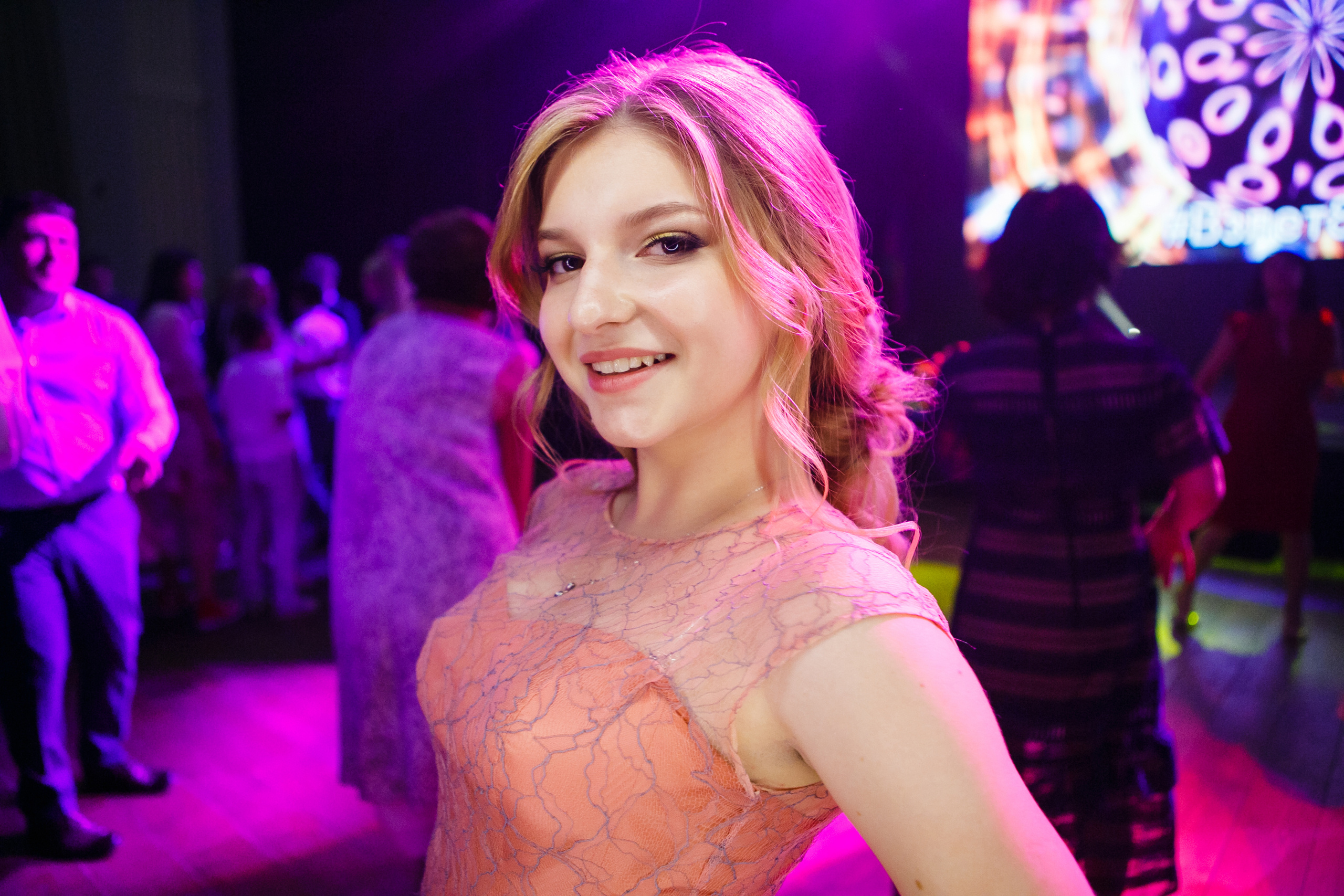 Выпускной. Школа 87. Галич Hall. Фотограф Андрей Баксов