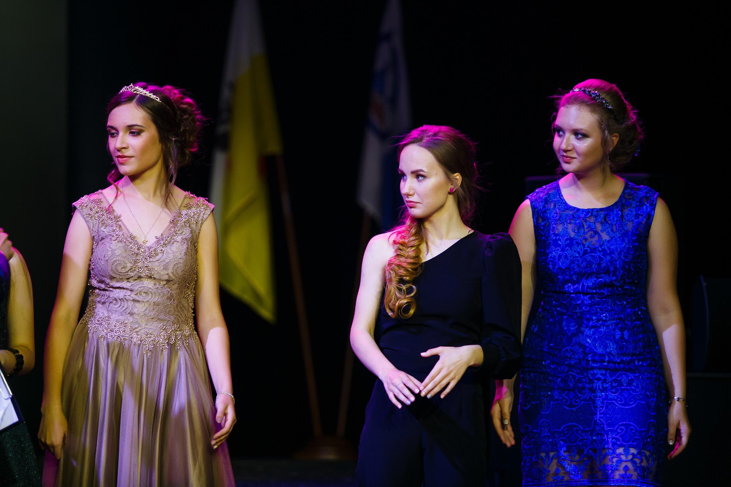 Выпускной. Школа 87. Галич Hall. Фотограф Андрей Баксов