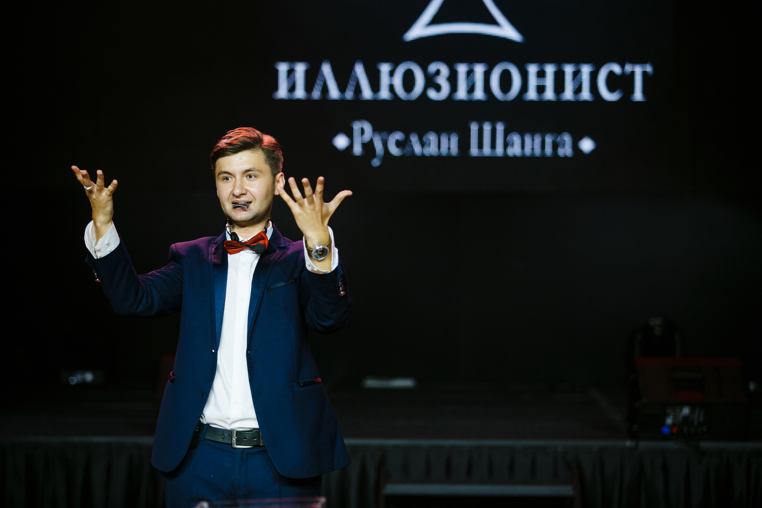 Выпускной. Школа 87. Галич Hall. Фотограф Андрей Баксов