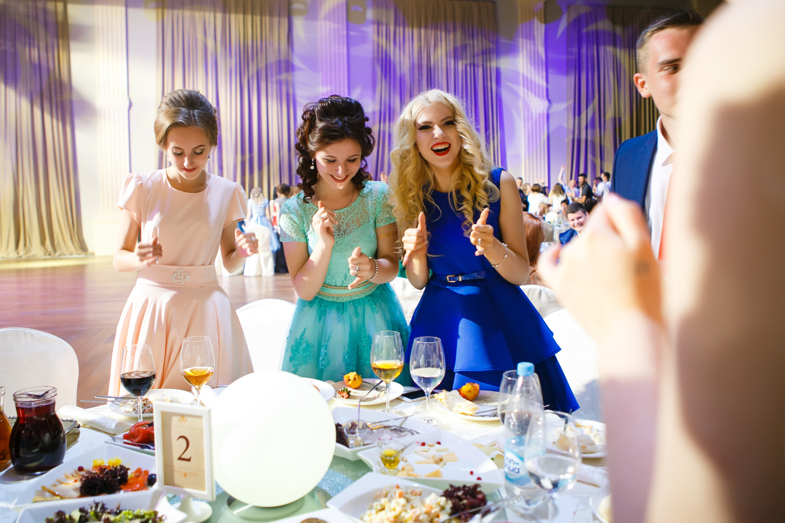 Выпускной. Школа 87. Галич Hall. Фотограф Андрей Баксов