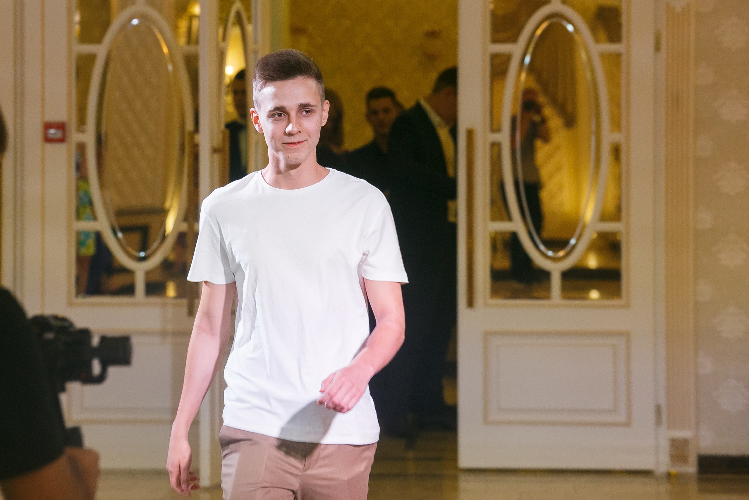 Выпускной. Гимназия 88. Ресторан Чехов. Фотограф Андрей Баксов