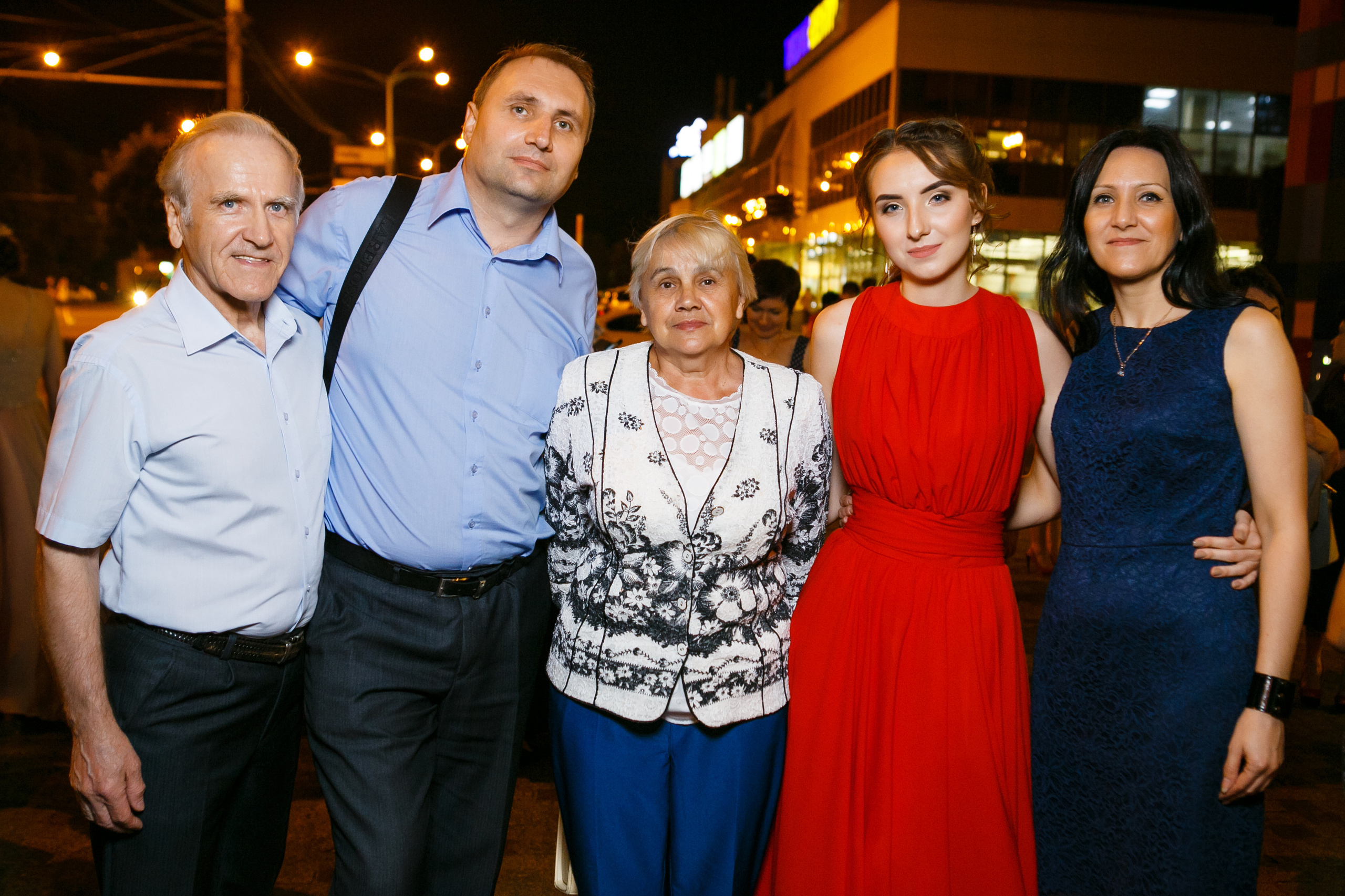 Выпускной. Школа 87. Галич Hall. Фотограф Андрей Баксов