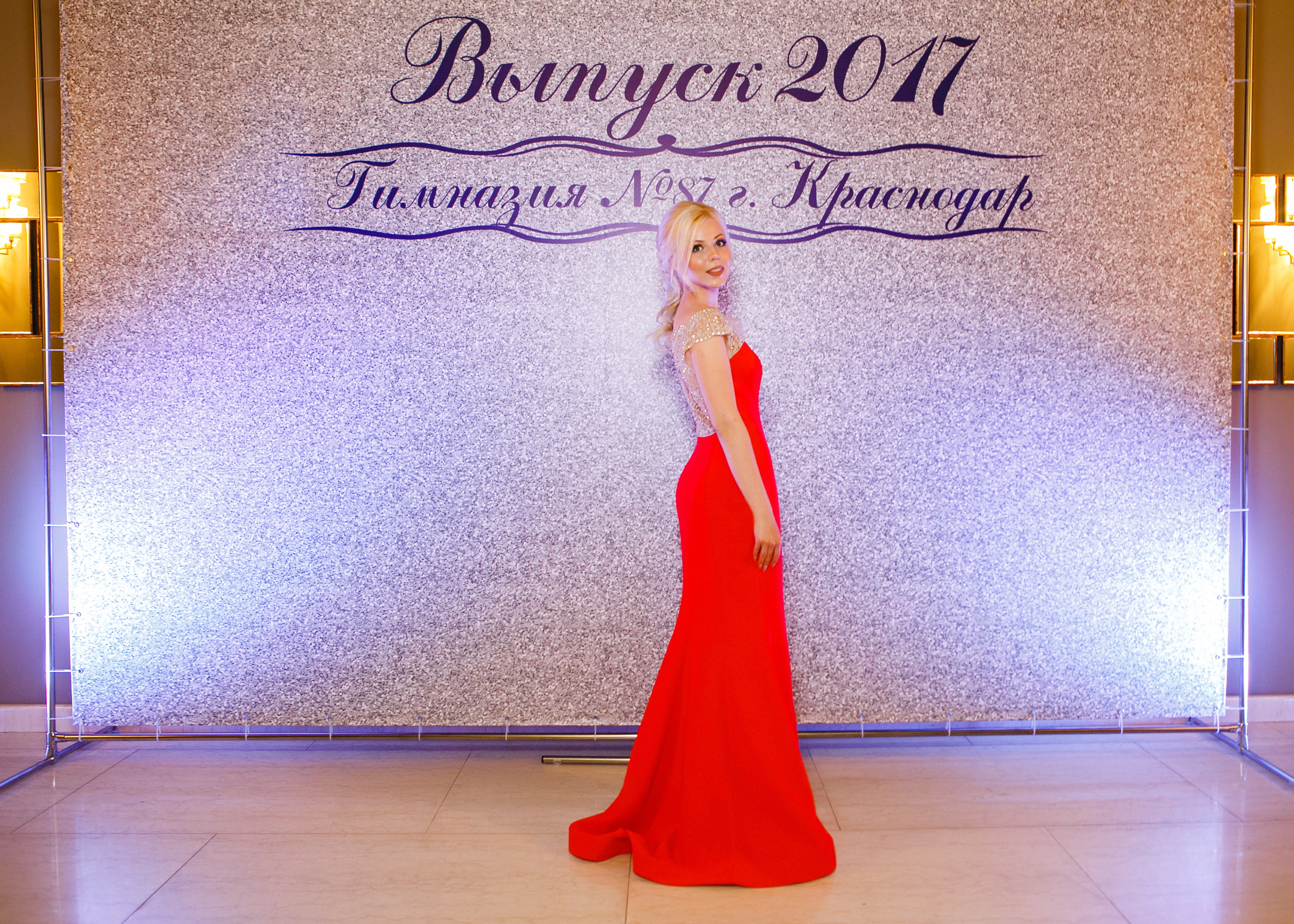 Выпускной. Школа 87. Галич Hall. Фотограф Андрей Баксов