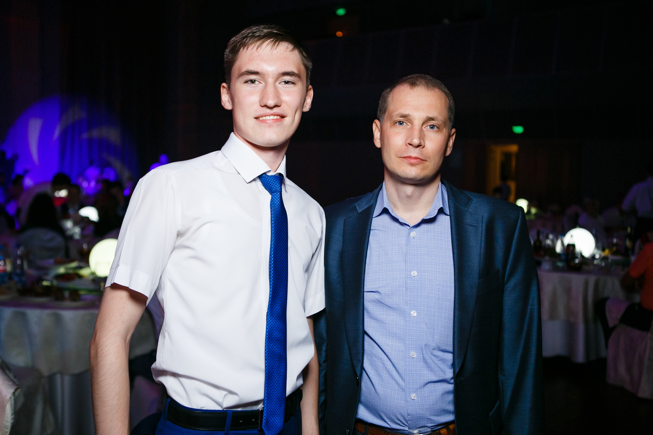 Выпускной. Школа 87. Галич Hall. Фотограф Андрей Баксов