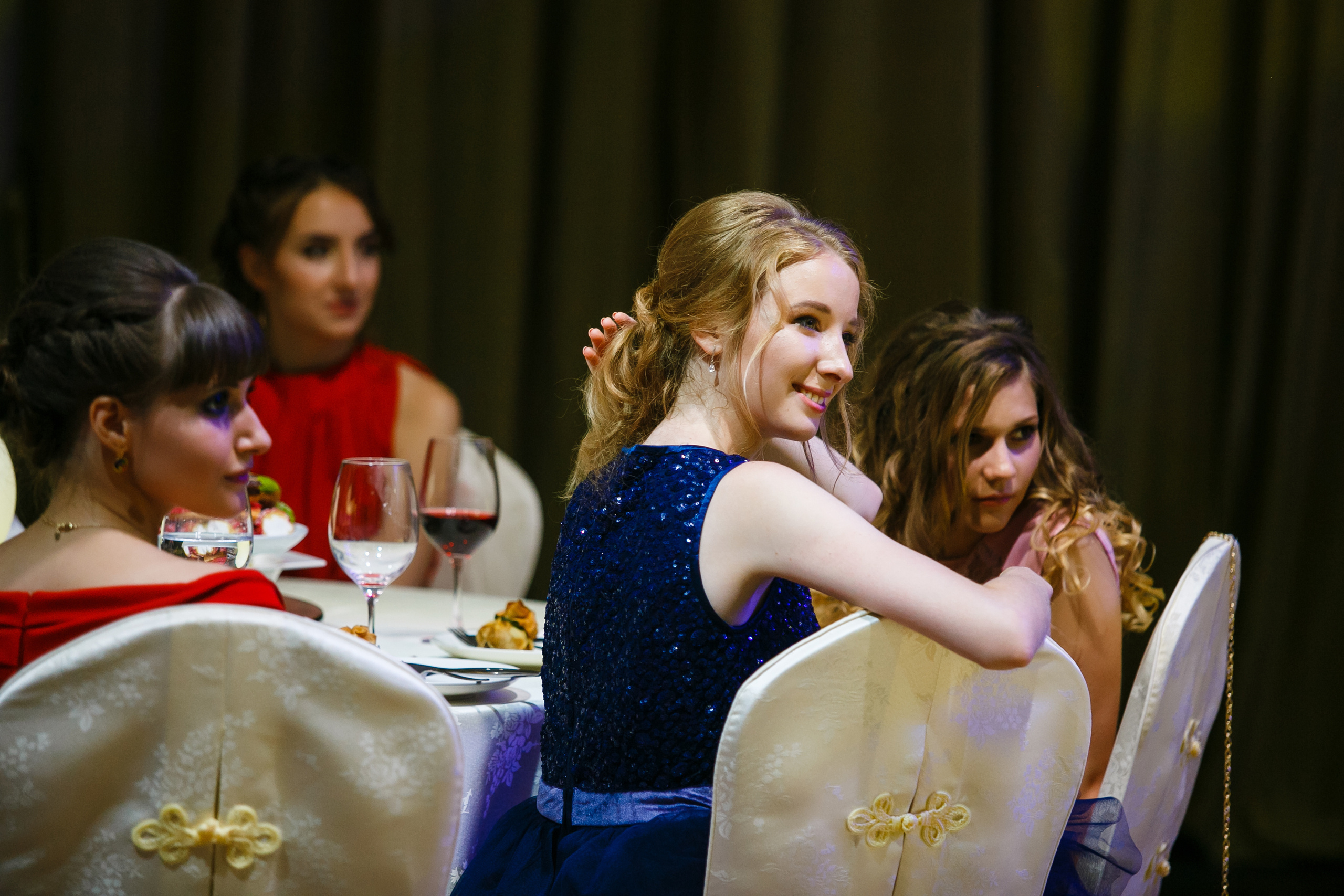 Выпускной. Школа 87. Галич Hall. Фотограф Андрей Баксов