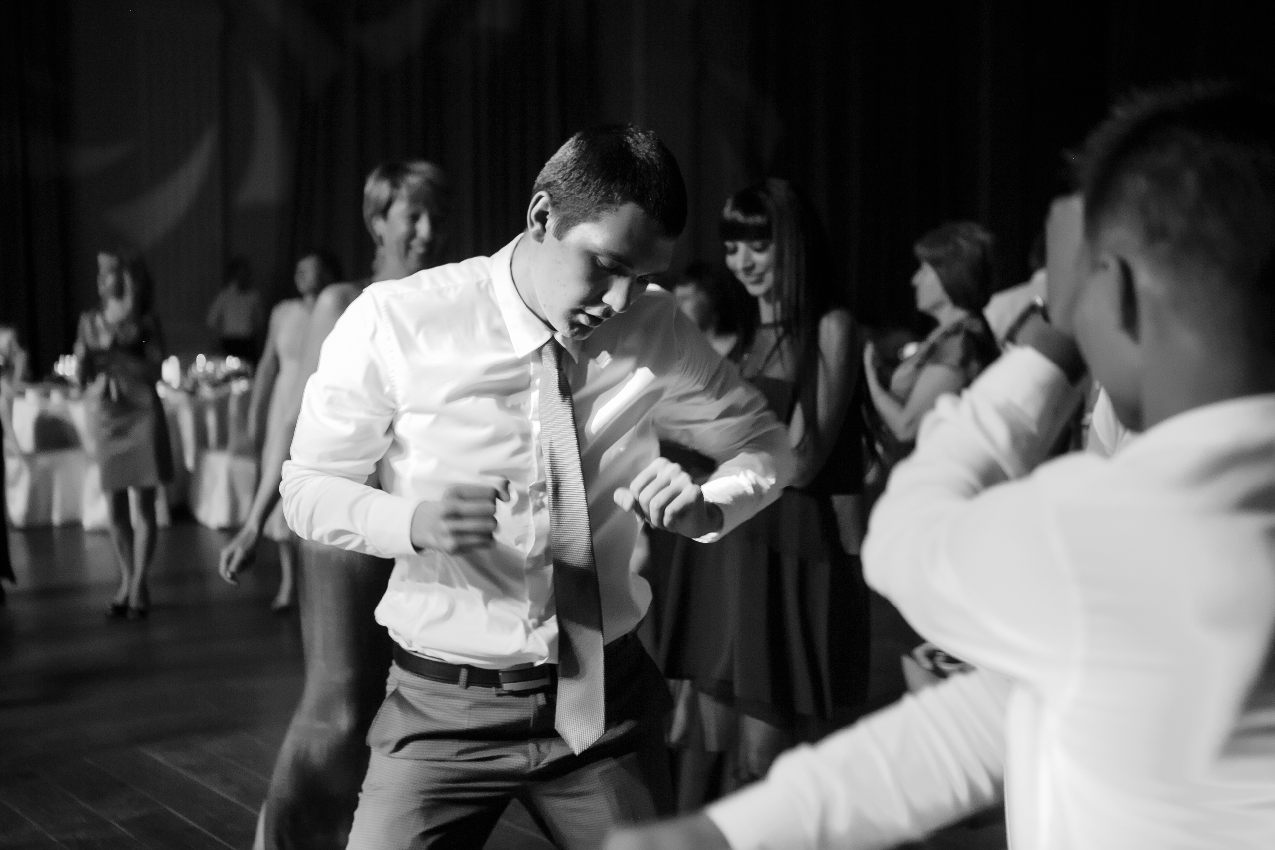 Выпускной. Школа 87. Галич Hall. Фотограф Андрей Баксов