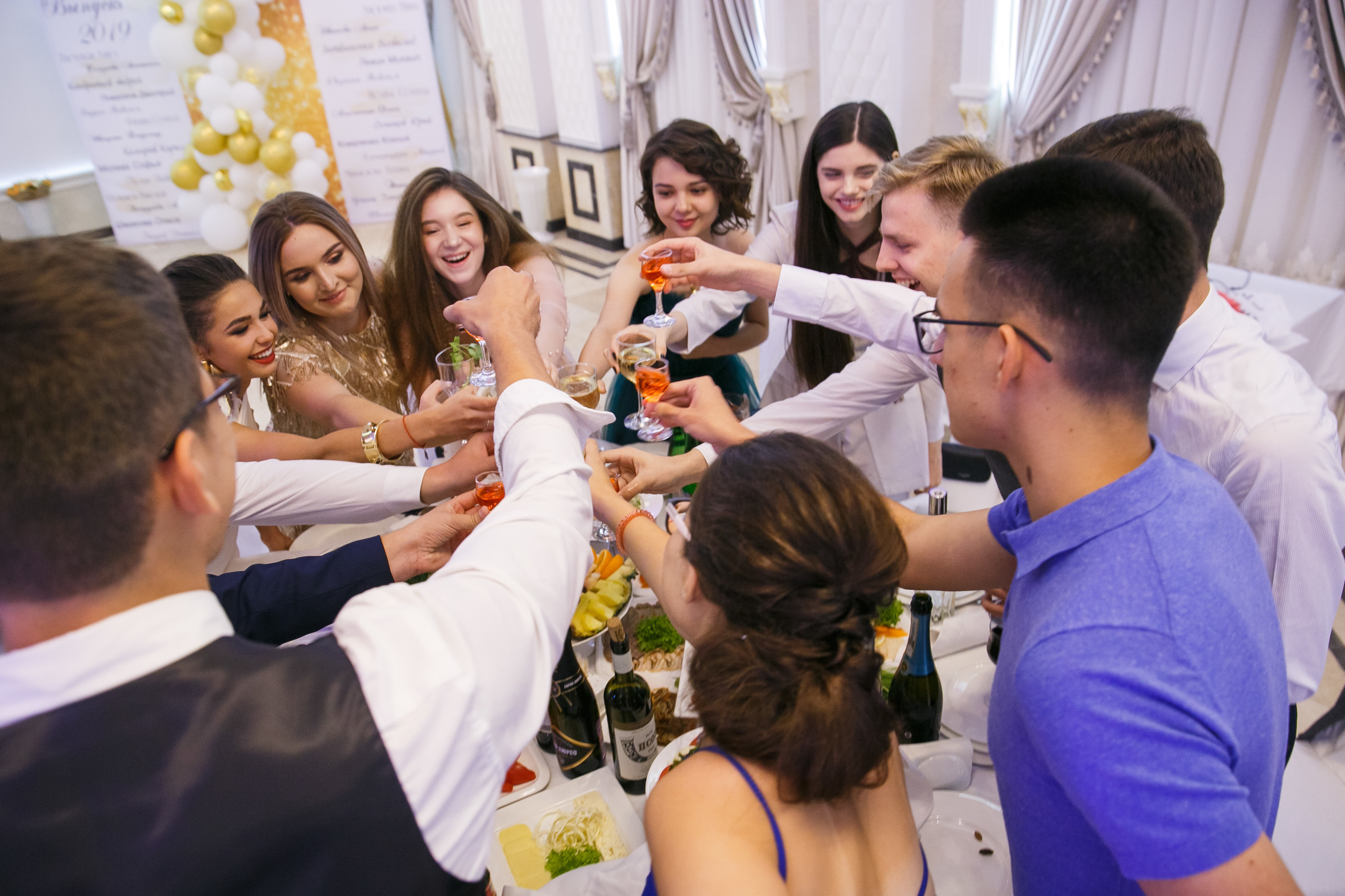 Выпускной. Гимназия 88. Ресторан Чехов. Фотограф Андрей Баксов